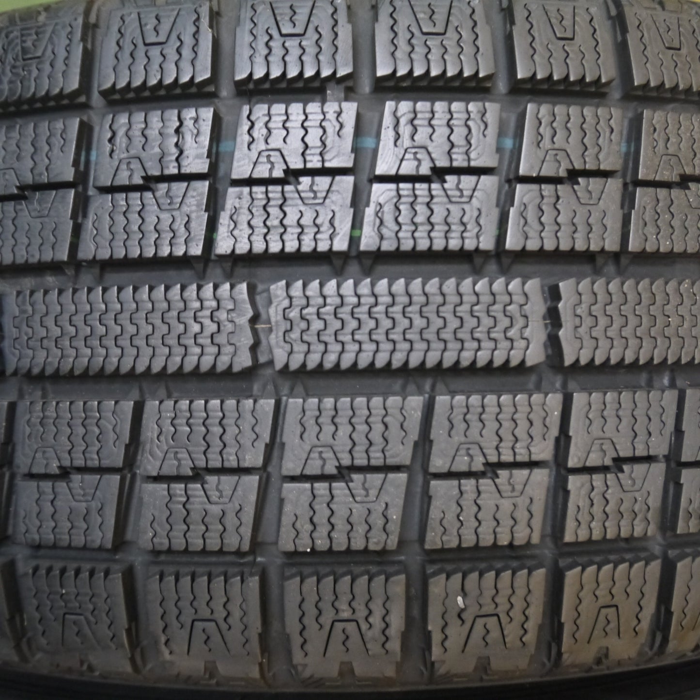 *送料無料*バリ溝！キレイ！ほぼ10分★スタッドレス 215/55R17 トーヨー ガリット G5 FINAL SPEED MiD 17インチ PCD114.3/5H★4012906Hス