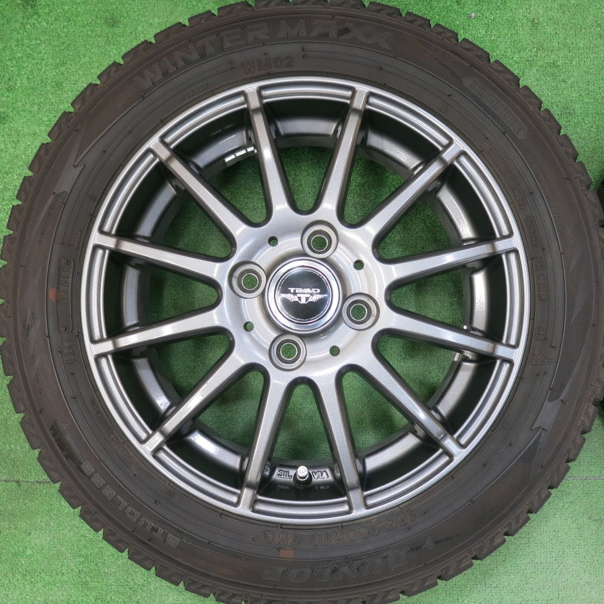 [送料無料]バリ溝！19年！キレイ！9.5分以上★スタッドレス 165/60R14 ダンロップ ウインターマックス WM02 TEAD テッド 14インチ PCD100/4H★3053101ヒス