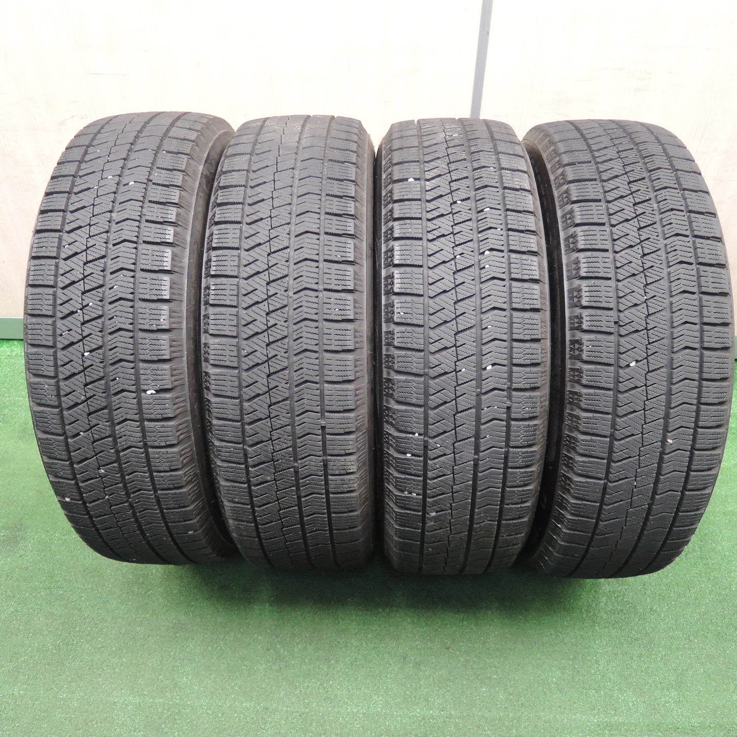 *送料無料*バリ溝！20年！キレイ！9分★スタッドレス 195/60R17 ブリヂストン ブリザック VRX2 BALMINUM バルミナ 17インチ PCD100/4H★3112703TNス