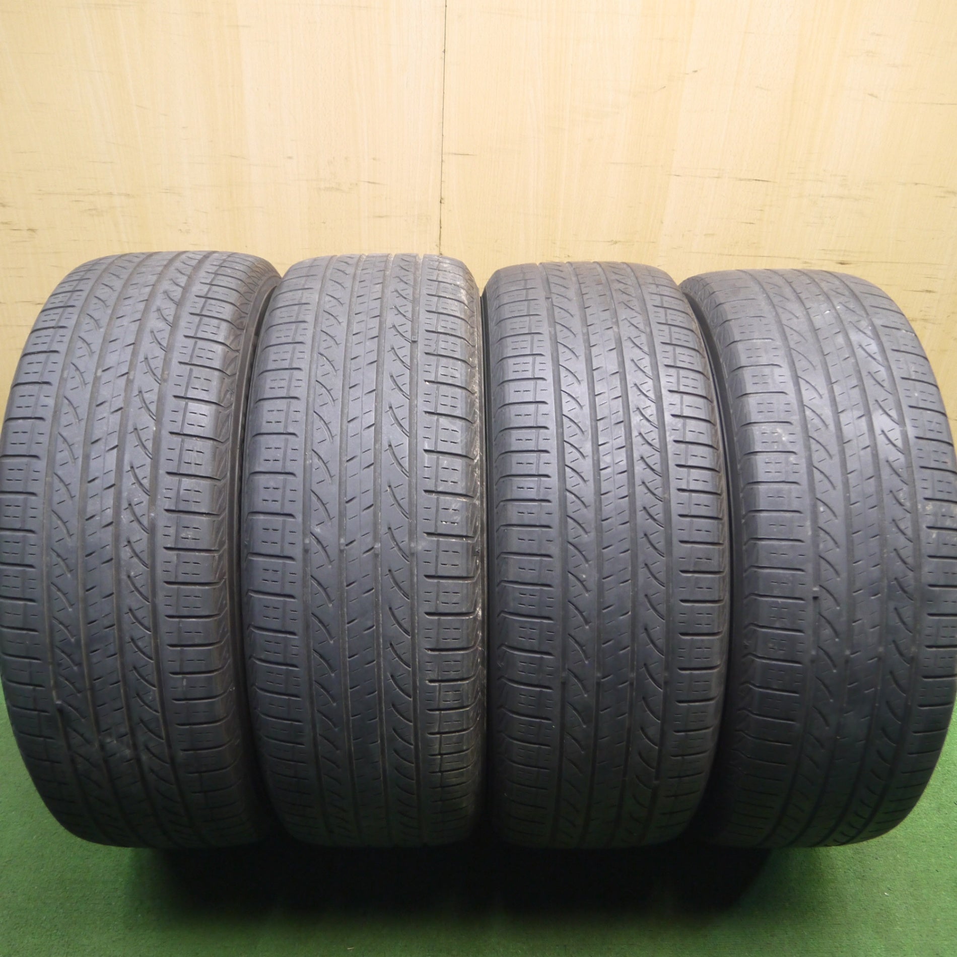 RAV4 アドベンチャー純正 24年製235/55R19 ヨコハマAVID GT - メルカリ