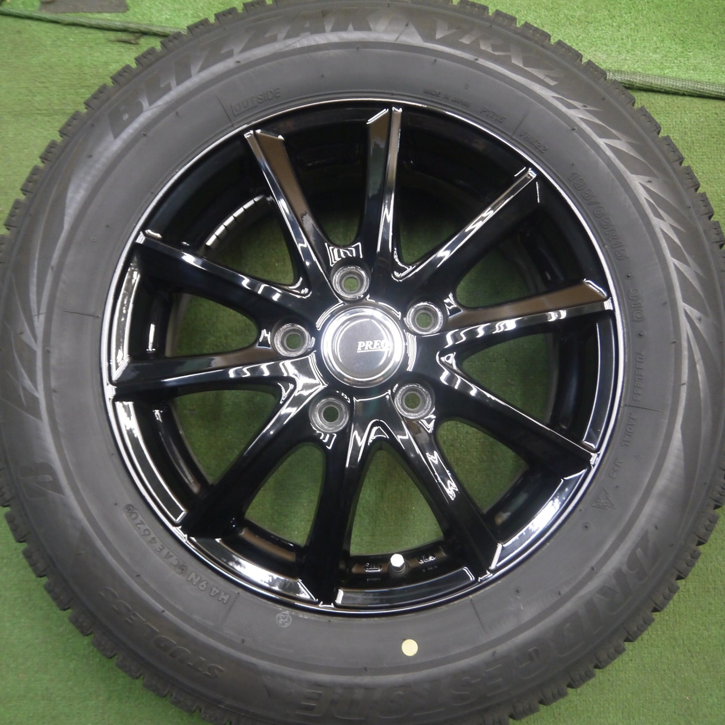 *送料無料* バリ溝！20年！キレイ！8.5分★スタッドレス 195/65R15 ブリヂストン ブリザック VRX2 PREO プレオ 15インチ PCD114.3/5H★4021905Hス