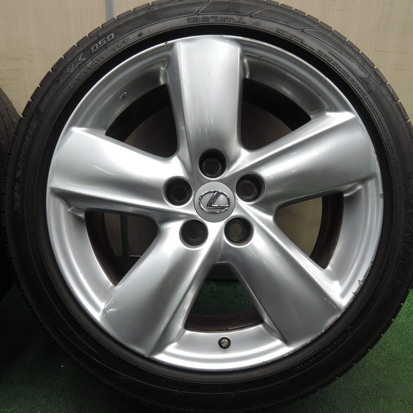 *送料無料* バリ溝！8.5分★レクサス LS460 バージョンS 純正 245/45R19 ダンロップ SPスポーツマックス 050 19インチ PCD120/5H★4020311HAノ