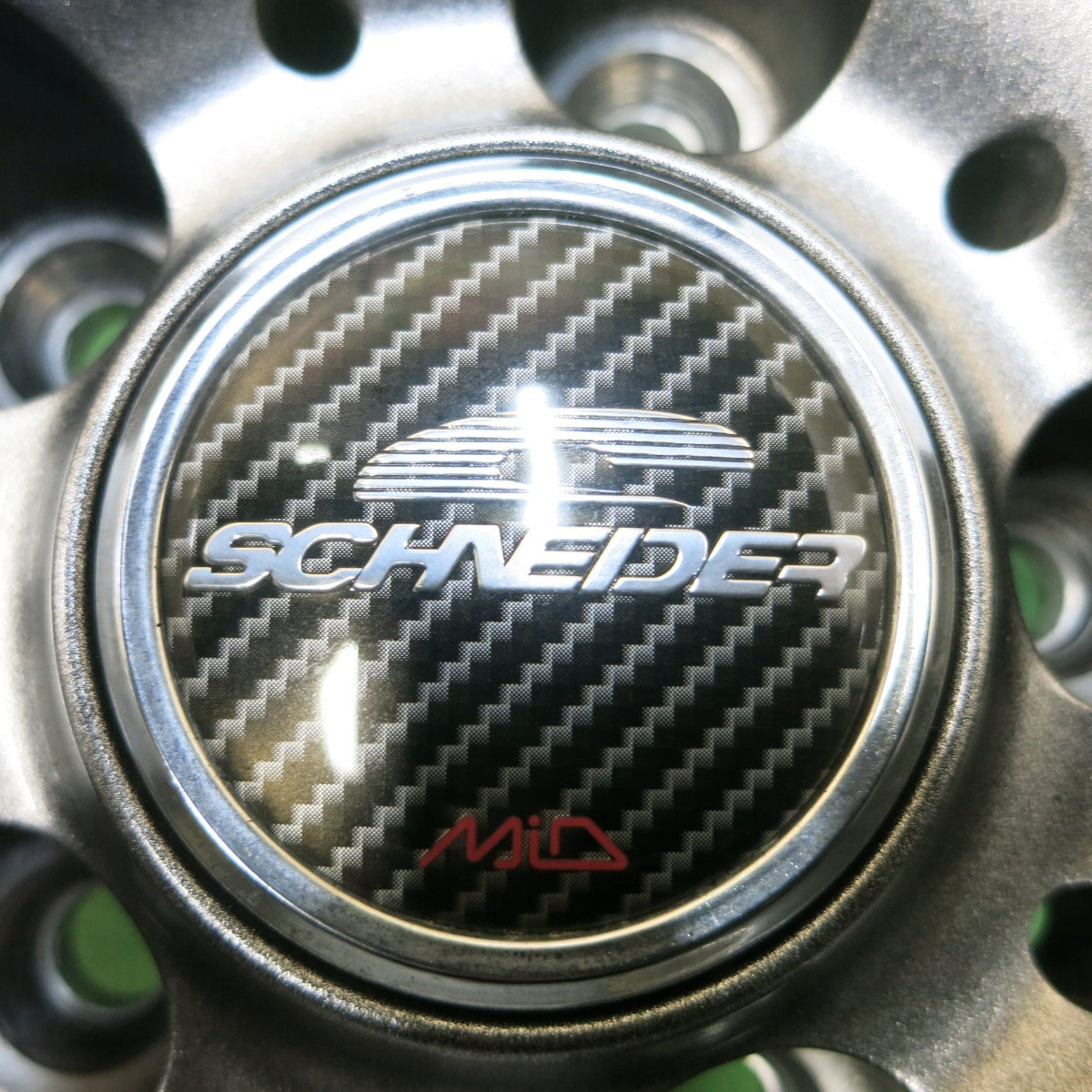 *送料無料* 超バリ溝！20年！キレイ！ほぼ10分★スタッドレス 235/65R17 ミシュラン X-ICE SNOW SUV SCHNEIDER MiD シュナイダー PCD114.3/5H★4022004イス