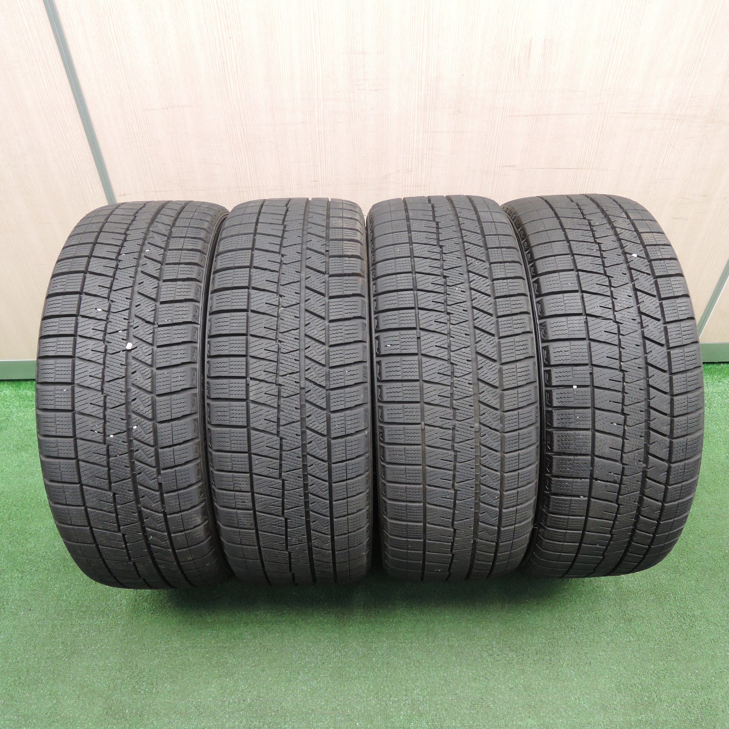 *送料無料*バリ溝！21年！キレイ！9.5分★スタッドレス 215/40R18 ダンロップ ウインターマックス03 WAREN ヴァーレン 18インチ PCD100/5H★3121313TNス