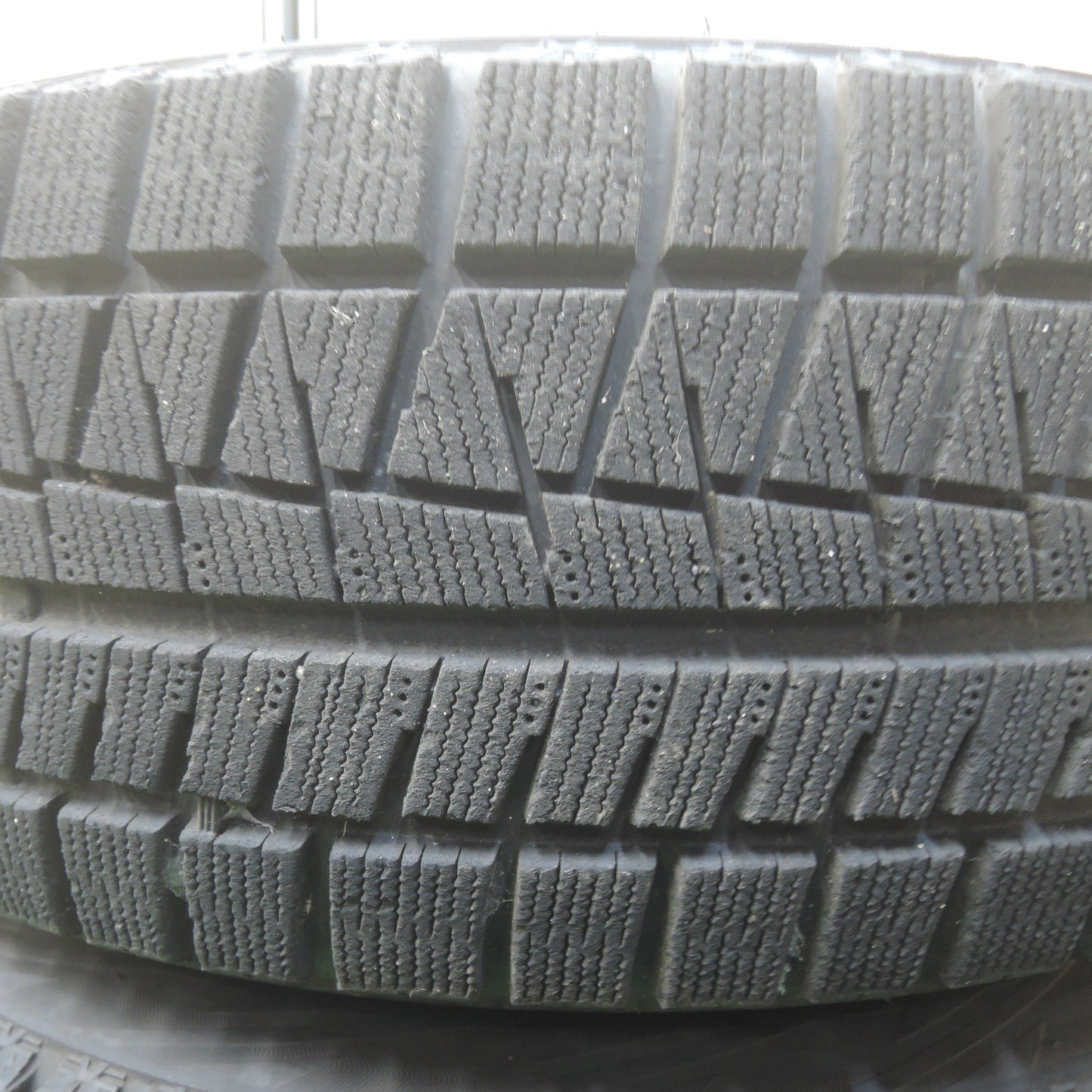 *送料無料*バリ溝！9分★Reverline 225/45R18 スタッドレス ブリヂストン ブリザック REVO GZ リバーライン 18インチ PCD114.3/5H★3112810SYス