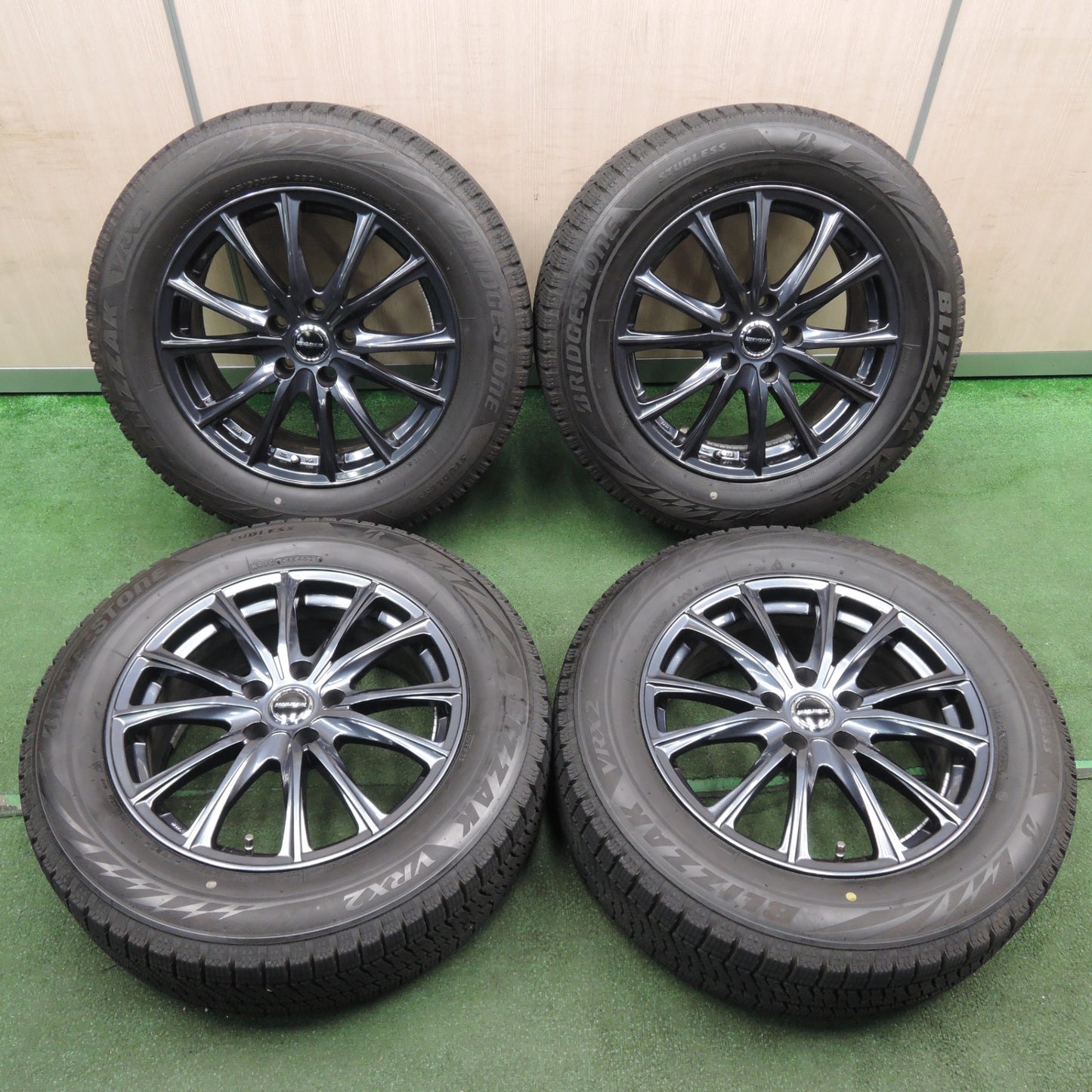 *送料無料* バリ溝！21年！キレイ！9.5分★スタッドレス 225/60R17 ブリヂストン ブリザック VRX2 WAREN ヴァーレン 17インチ PCD114.3/5H★4021601TNス