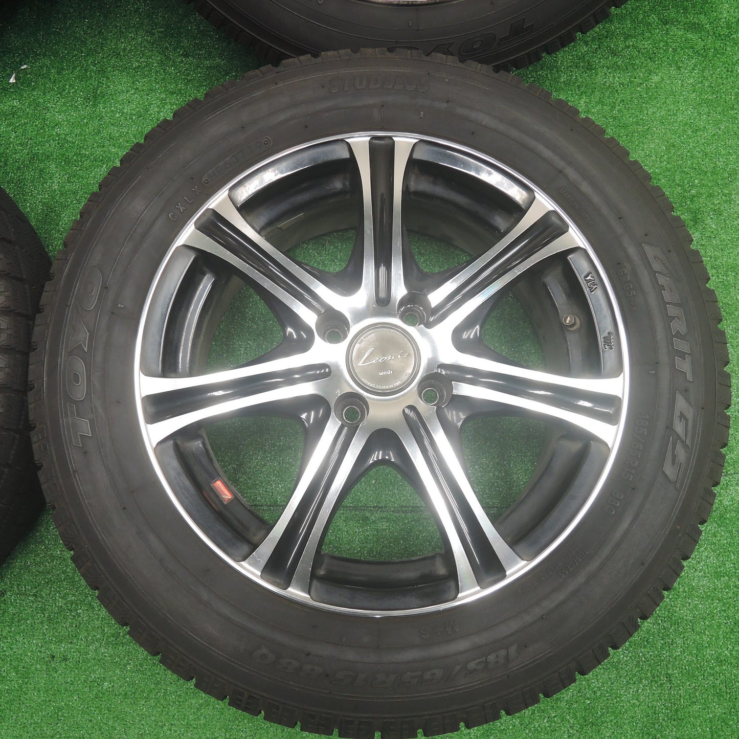 [送料無料]バリ溝！19年！8.5分★Leonis KH weds スタッドレス 185/65R15 トーヨー ガリット G5 レオニス 15インチ PCD100/4H★3071803SYス