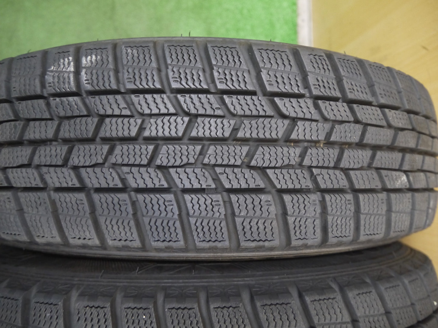 [送料無料]バリ溝！20年！キレイ！9.5分以上★スタッドレス 165/65R14 グッドイヤー アイスナビ6 weds ウェッズ 14インチ PCD100/4H★3022404ナス