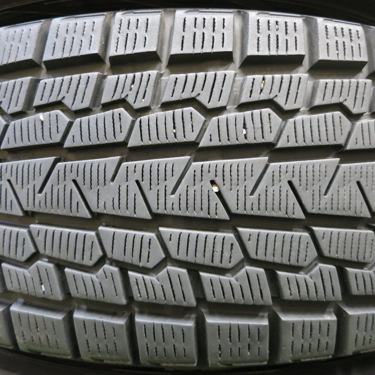 *送料無料*バリ溝！キレイ！9分★スタッドレス 225/65R17 ヨコハマ アイスガード G075 Treffer トレファー 17インチ PCD114.3/5H★4010807イス