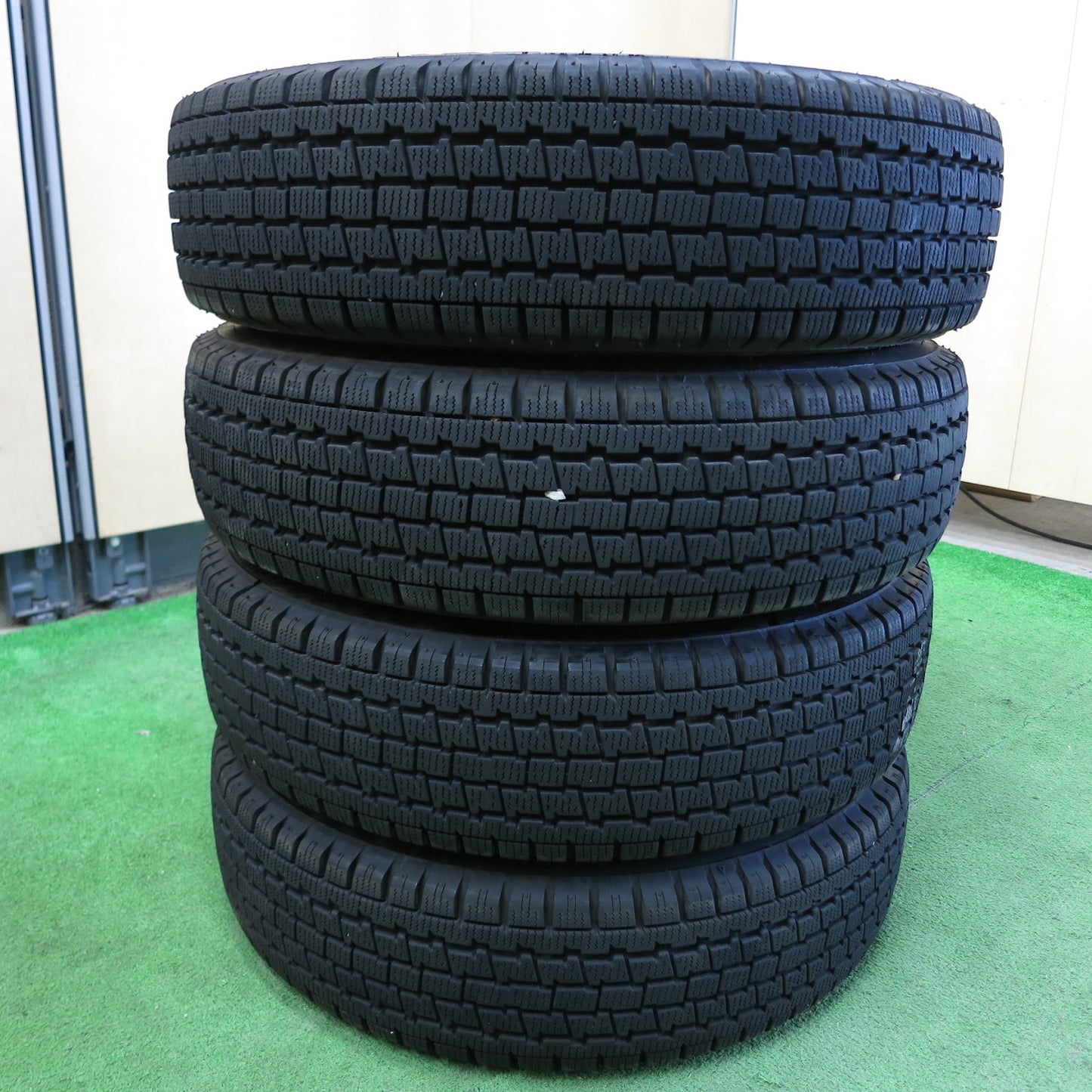 [送料無料]4本価格★スタッドレス 145/80R12 80/78N ブリヂストン W300 VICENTE ビセンテ 12インチ PCD100/4H★3062408サス