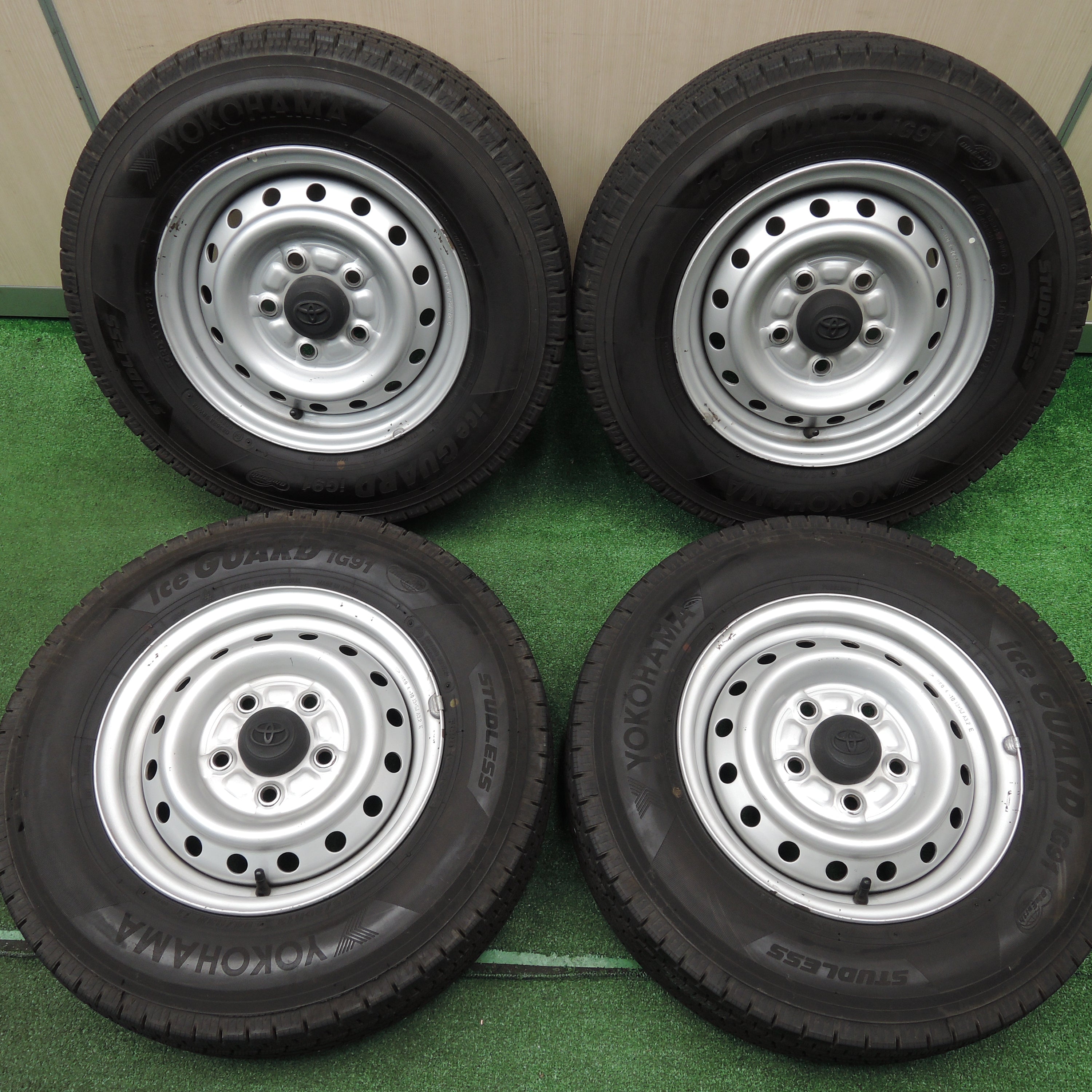 送料無料*バリ溝！23年！9.5分☆トヨタ タウンエース 純正 スチール 165/80R13 94/93N スタッドレス ヨコハマ アイス |  名古屋/岐阜の中古カー用品・工具の買取/販売ならガレージゲット