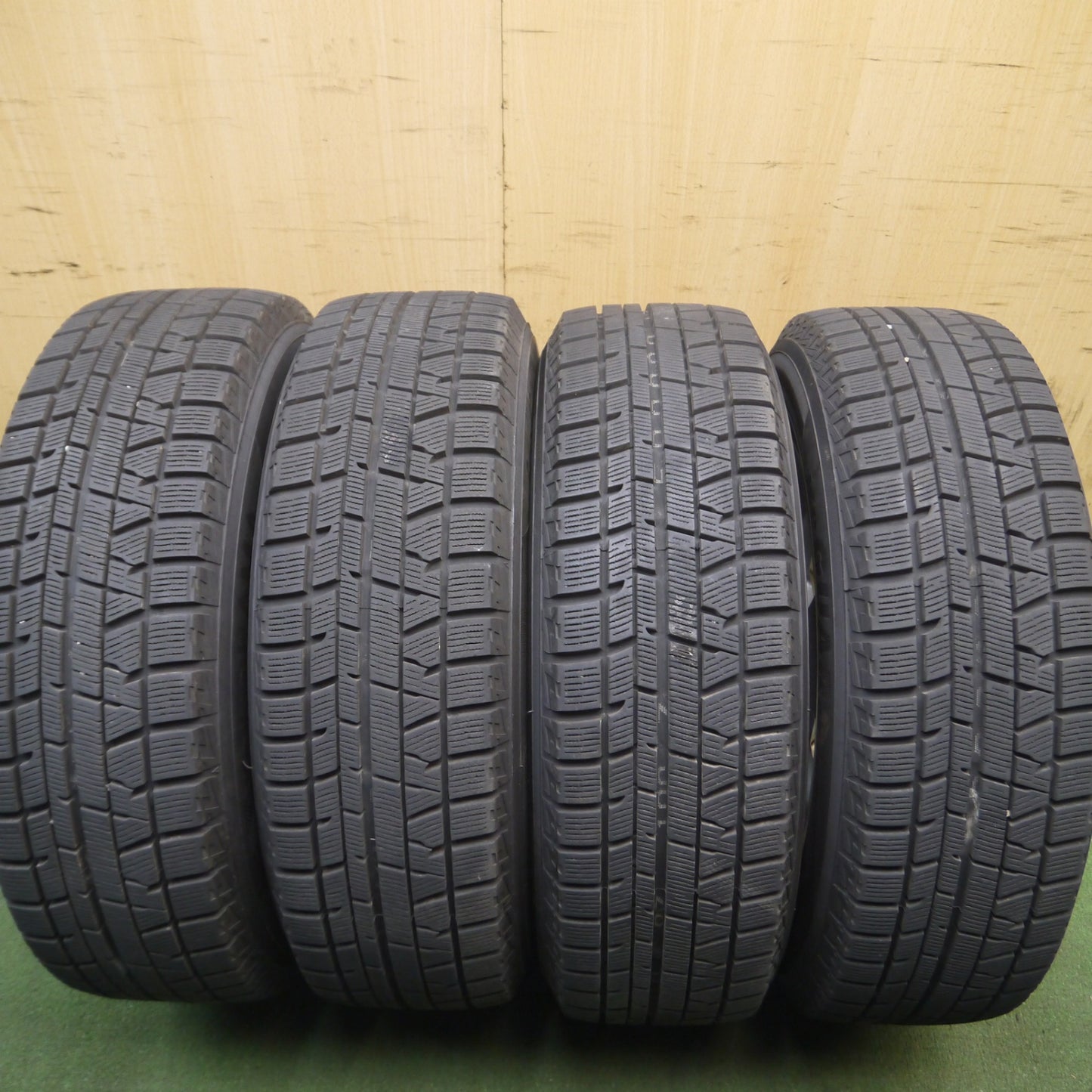 *送料無料* バリ溝！キレイ！9.5分★スタッドレス 195/65R15 ヨコハマ アイスガード iG50 プラス giro 15インチ PCD100 114.3/5H マルチ★4021401Hス