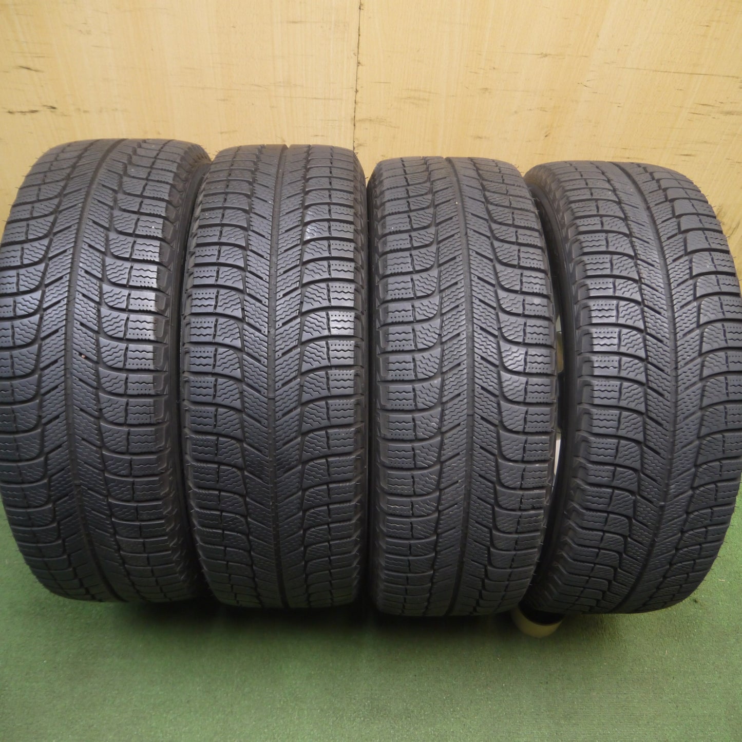 *送料無料* バリ溝！9分★プジョー 207 純正 195/55R16 スタッドレス ミシュラン X-ICE XI3 16インチ PCD108/4H★4020706Hス