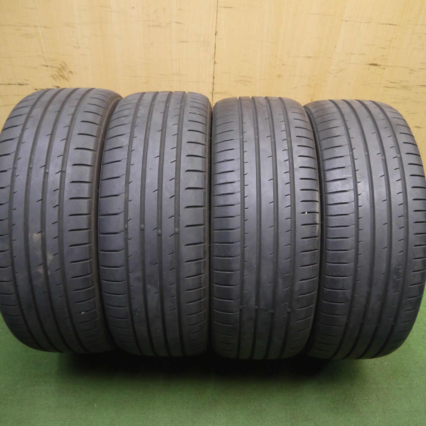 *送料無料* バリ溝！キレイ！9.5分★マツダ3 ファストバック 純正 215/45R18 トーヨー プロクセス R51A 18インチ PCD114.3/5H★4031303Hノ