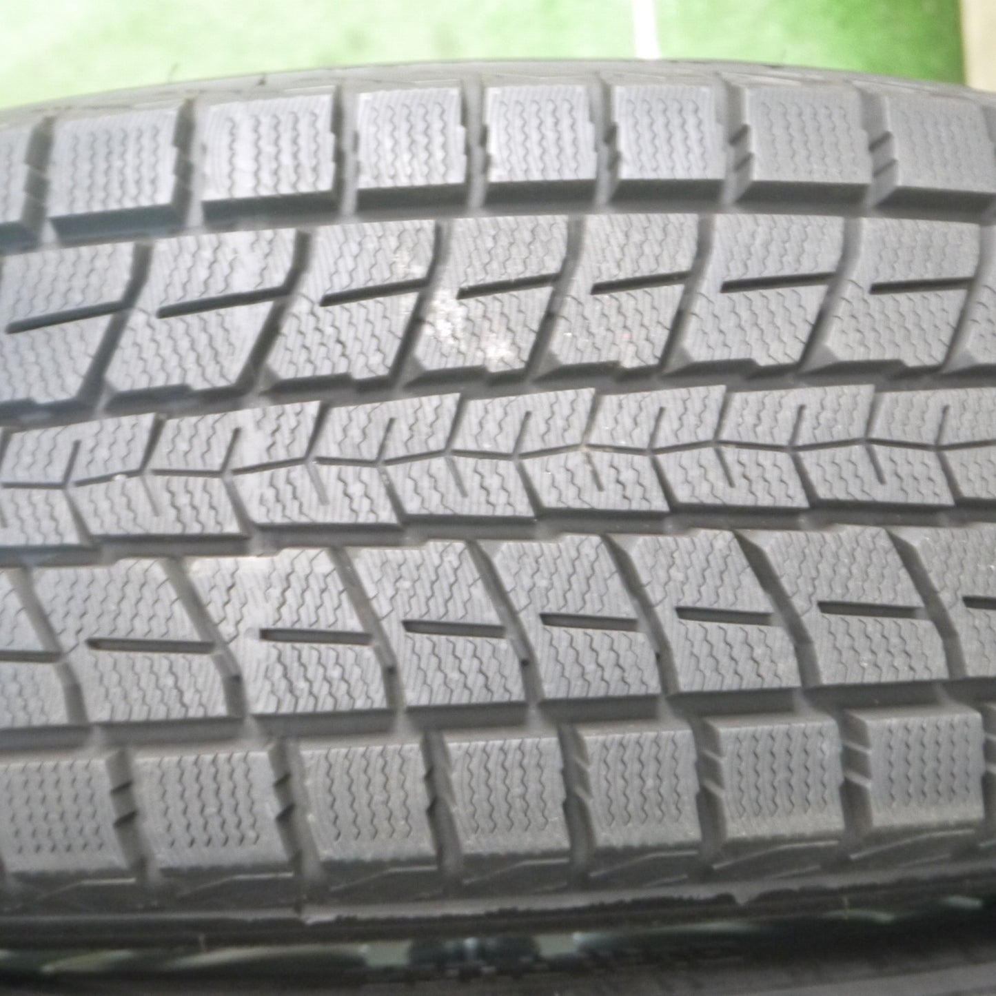 *送料無料* バリ溝！キレイ！ほぼ10分★スタッドレス 225/65R17 ダンロップ ウインターマックス SJ8 SG-E 17インチ PCD114.3/5H★4022801KKス