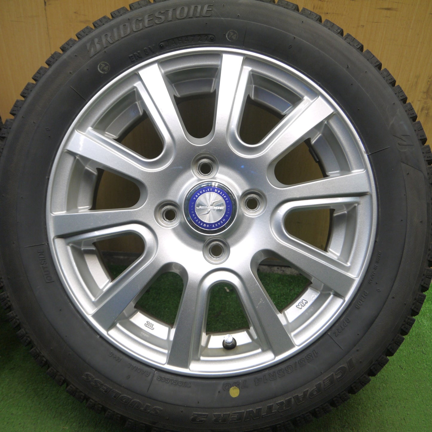 *送料無料* 超バリ溝！22年！9.5分以上★スタッドレス 155/65R14 ブリヂストン アイスパートナー2 JENEIGE 14インチ PCD100/4H★4022601Hス