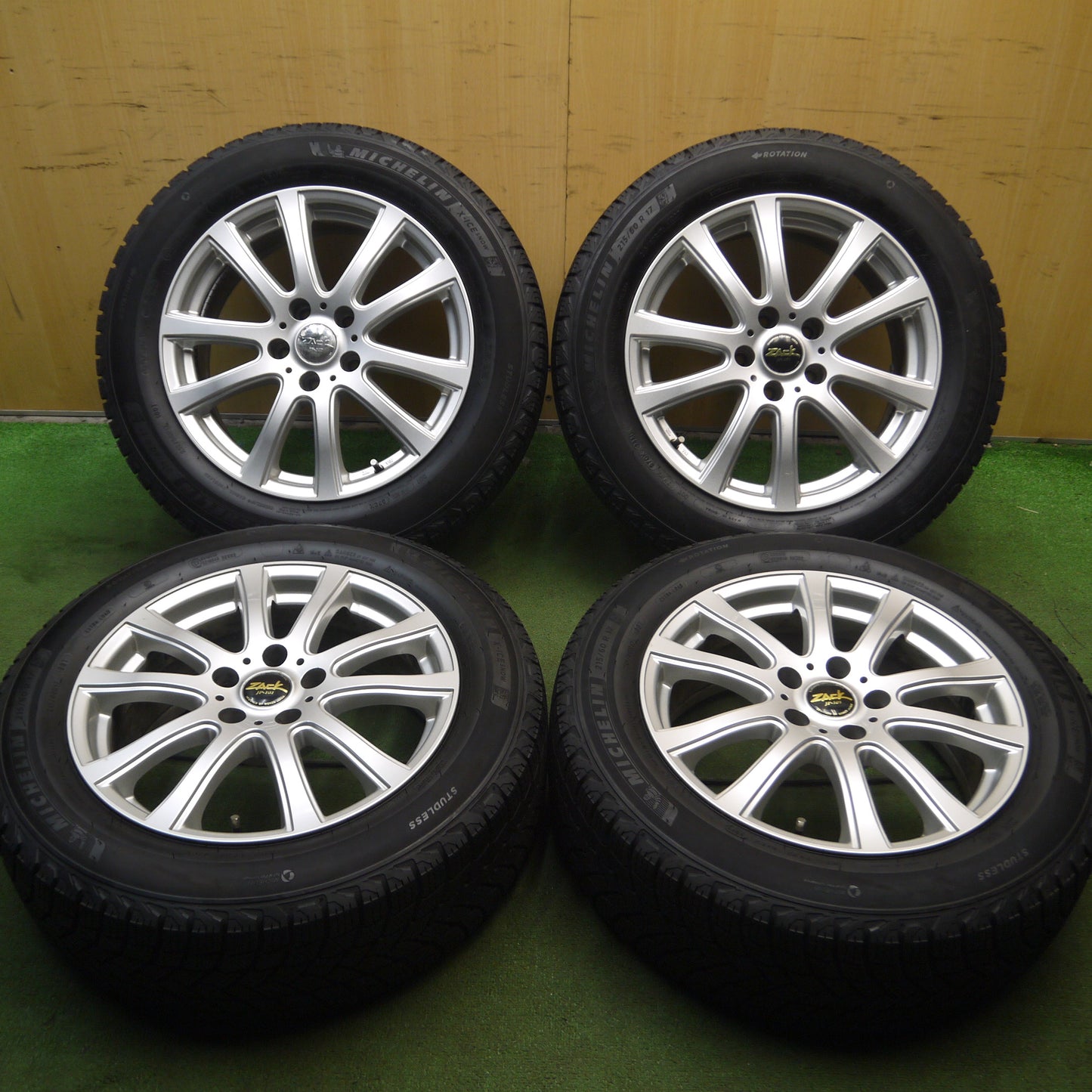 送料無料* 超バリ溝！21年！ほぼ10分☆スタッドレス 215/60R17 