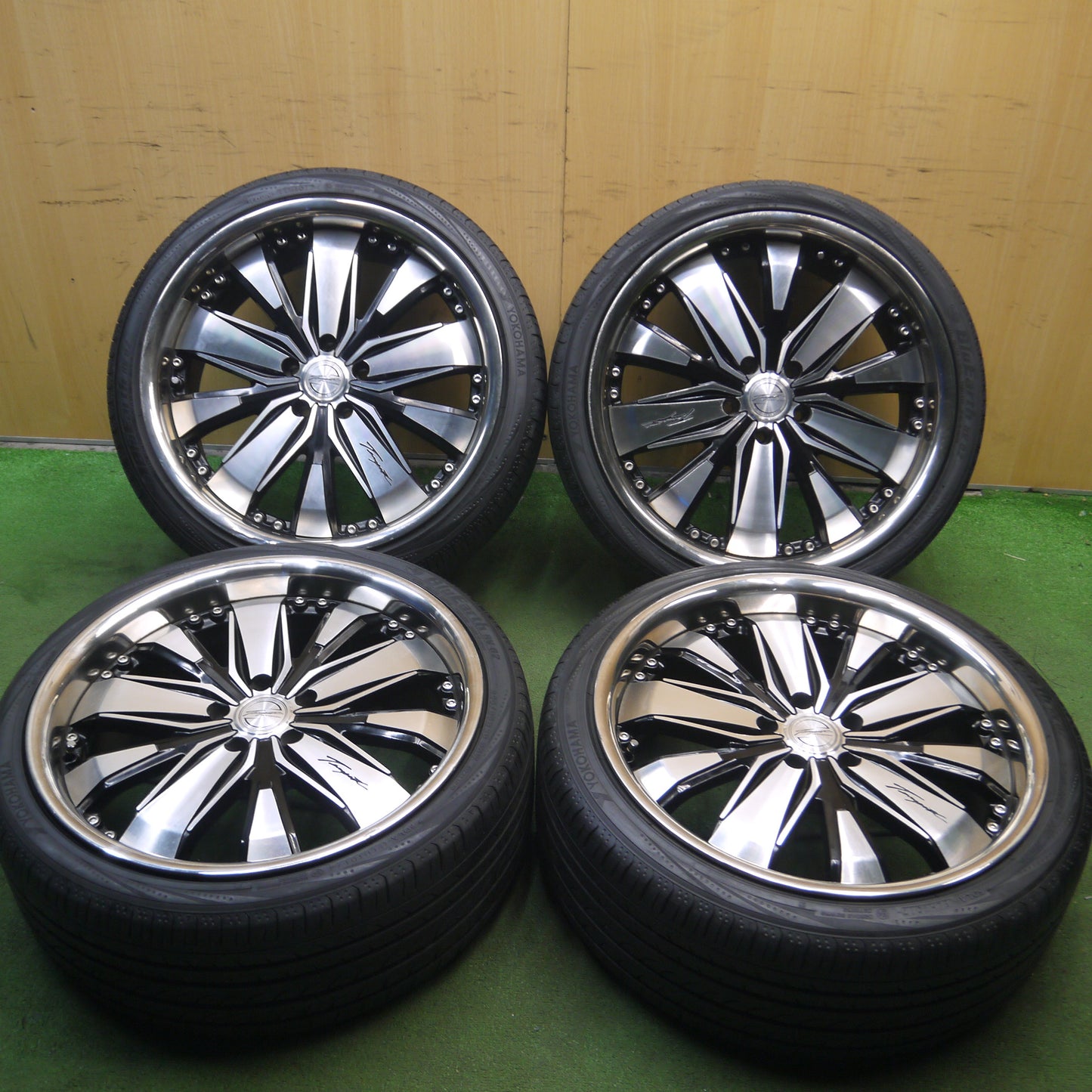 *送料無料*バリ溝！9.5分★245/35R20 632 LOXARNY Tempest W.VISION BADX ヨコハマ ブルーアース RV-02 ロクサーニ テンペスト PCD114.3/5H★4011512Hノ