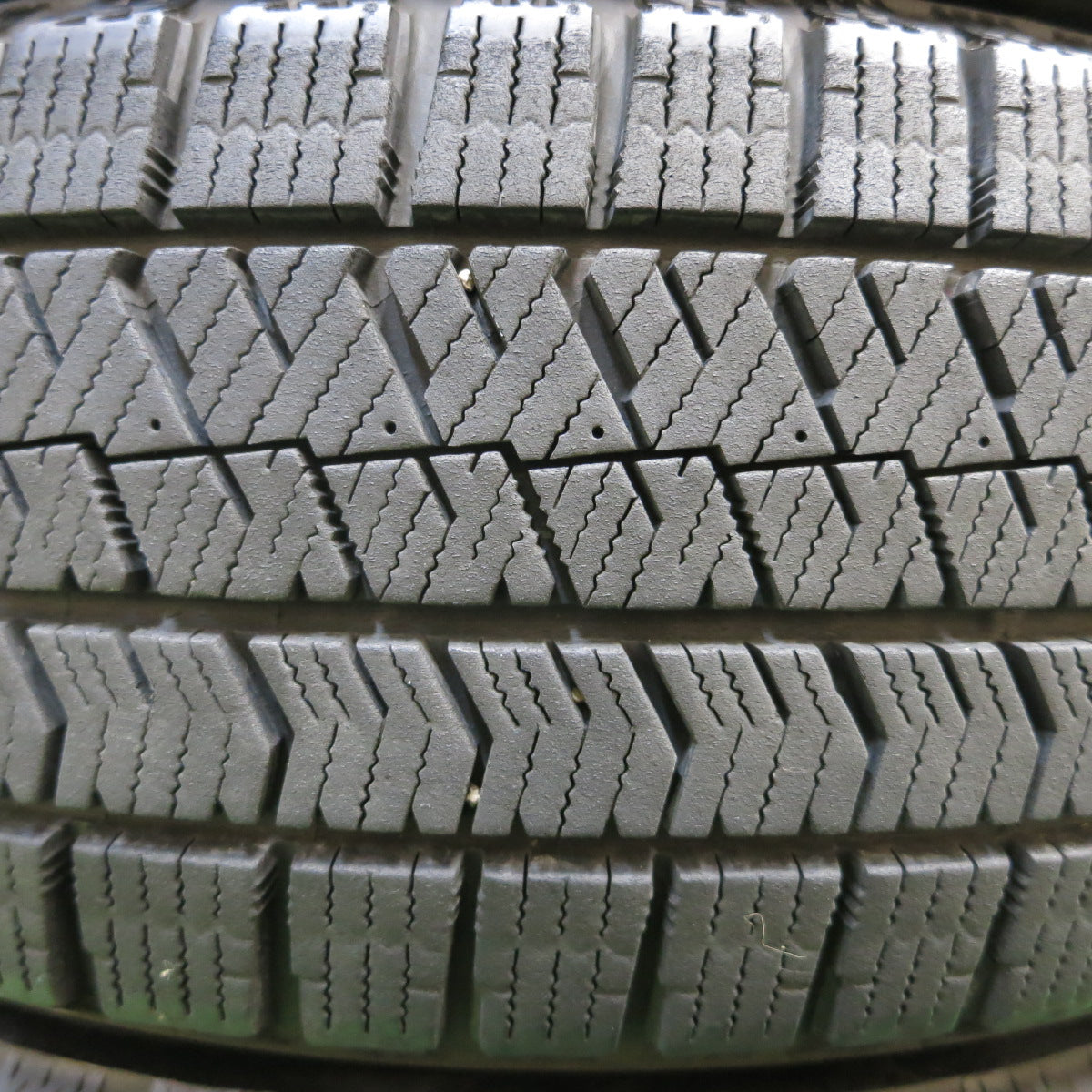 *送料無料*バリ溝！19年！8.5分★スタッドレス 165/55R15 ブリヂストン ブリザック VRX2 タイヤ 15インチ タント ムーブ ウェイク ミラ 等★3120608イスタ