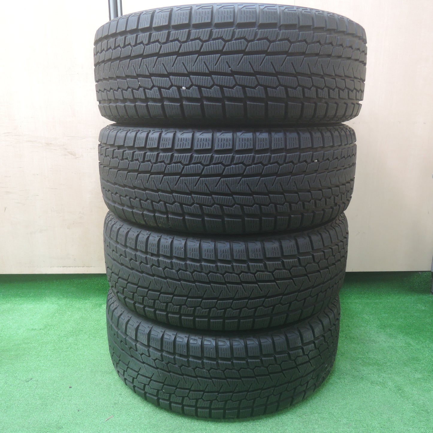 *送料無料*バリ溝！19年！キレイ！9.5分★スタッドレス 225/55R18 ヨコハマ アイスガード G075 Aphrodite アフロディーテ 18インチ PCD100/5H★3112004SYス