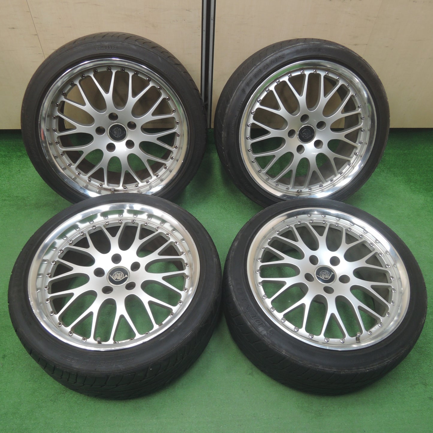 *送料無料* バリ溝！8.5分★LINEA SPORT 235/40R18 265/35R18 ダンロップ LE MANS LM703 リネアスポーツ PCD114.3/5H★4020201SYノ