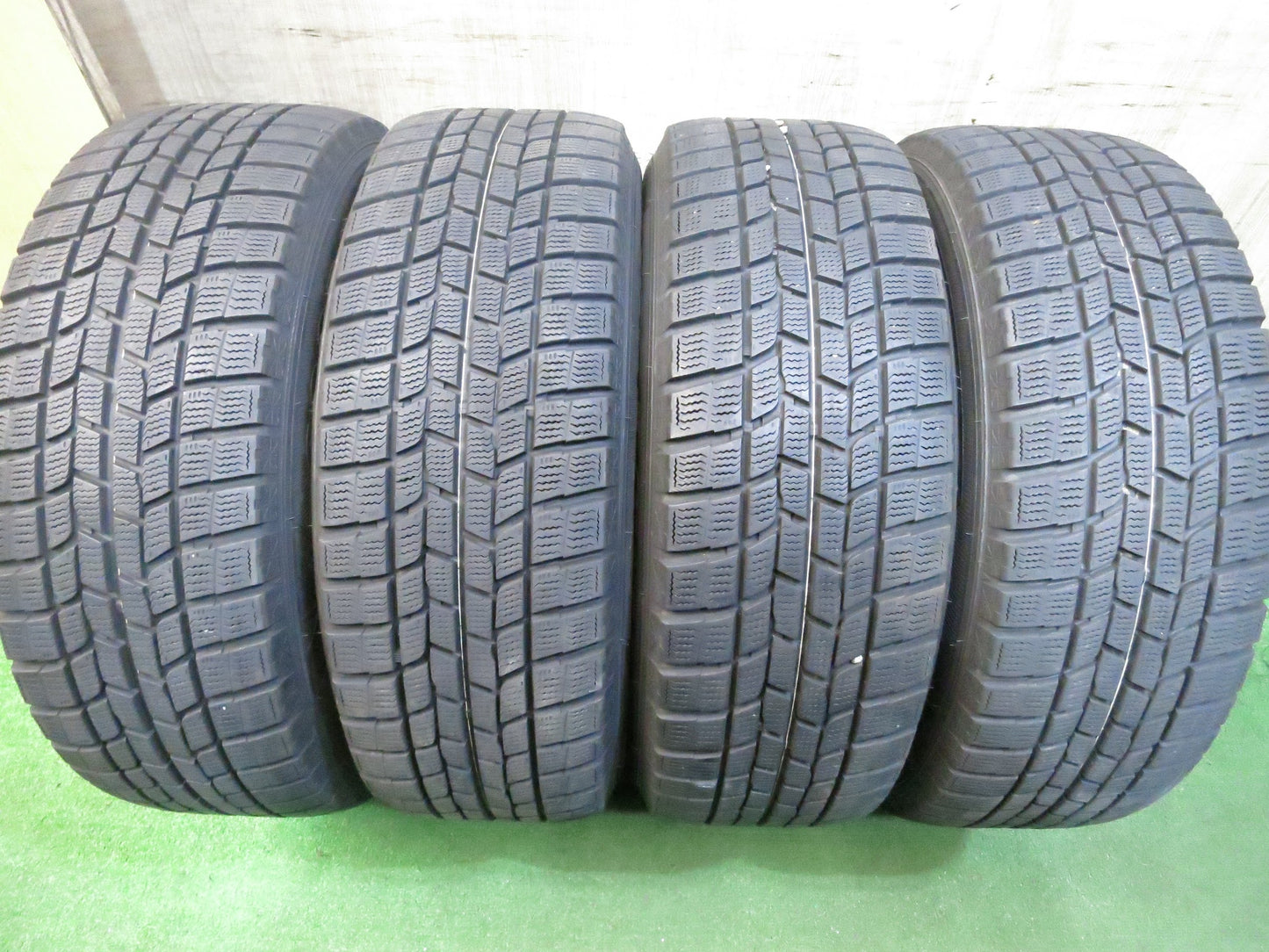 [送料無料]バリ溝！キレイ！9分★スタッドレス 215/60R16 グッドイヤー アイスナビ6 V.E.X. VEX 社外 アルミ 16インチ PCD114.3/5H★3020702Hス