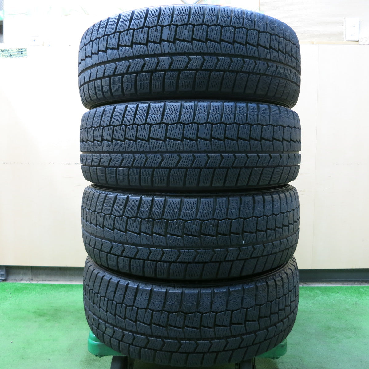 *送料無料*バリ溝！20年！9.5分★トヨタ 50系 エスティマ 純正 225/50R18 スタッドレス ダンロップ ウインターマックス WM02 PCD114.3/5H★3103102イス