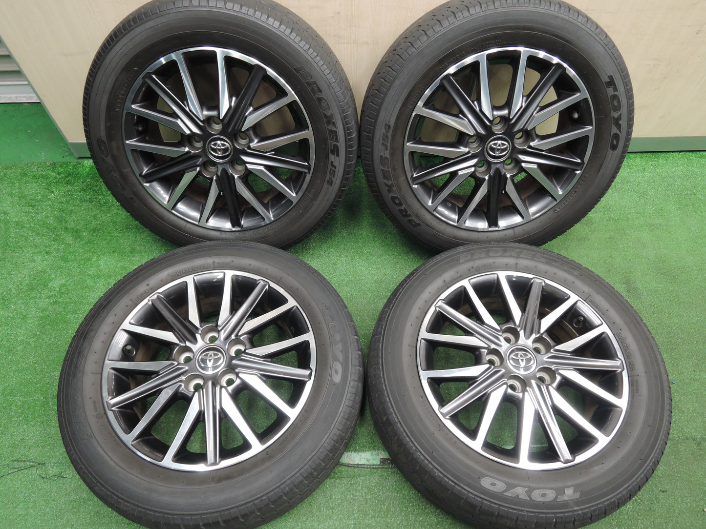 *送料無料*キレイ★トヨタ 80系 ヴォクシー ノア 純正 205/60R16 トーヨー プロクセス J54 16インチ PCD114.3/5H★3112501HAノ