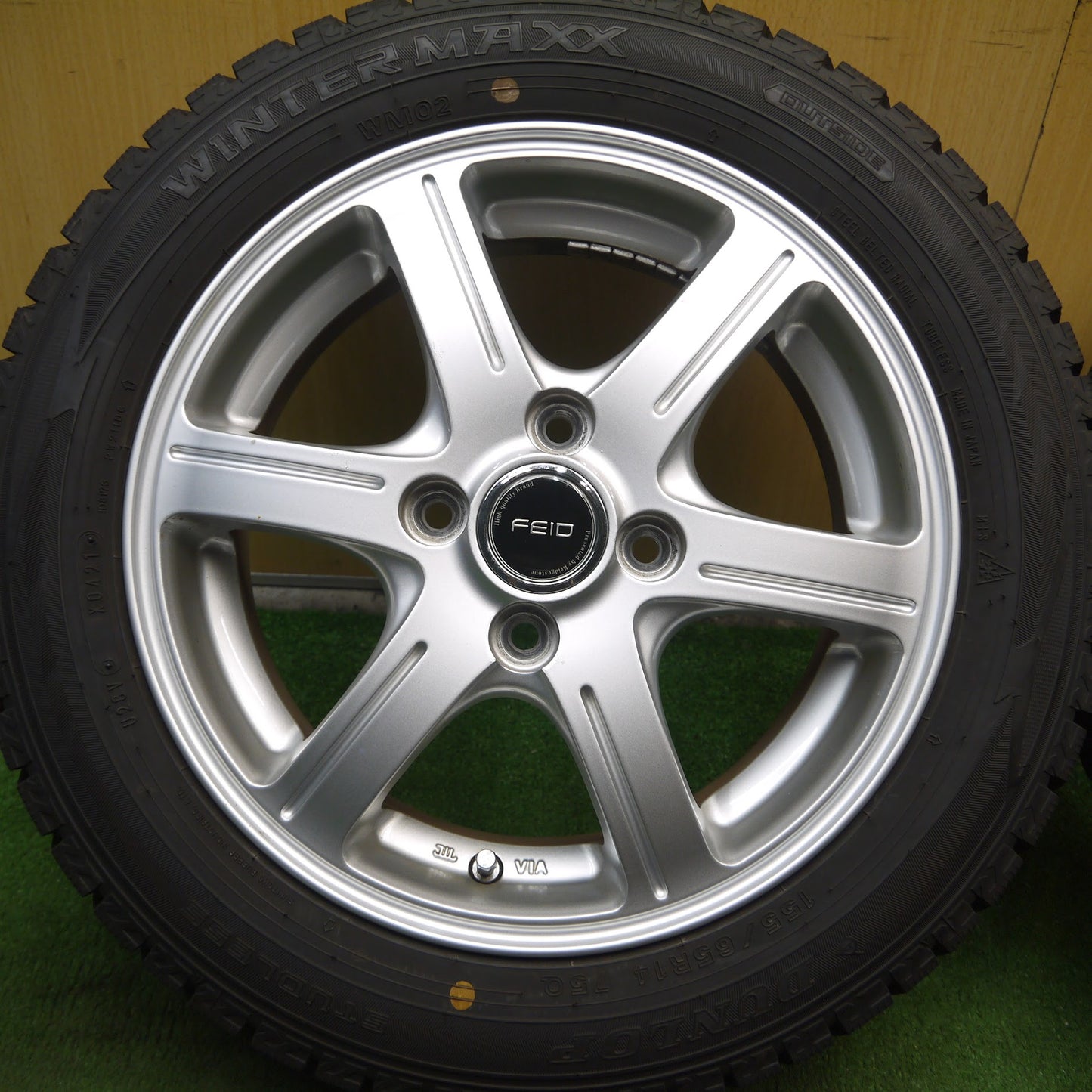 [送料無料]バリ溝！21年！キレイ！9.5分以上★スタッドレス 155/65R14 ダンロップ ウインターマックス WM02 FEID 社外 アルミ 14インチ PCD100/4H★3072609Hス