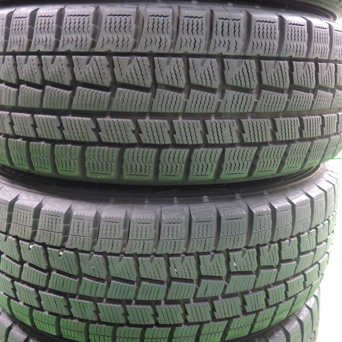 [送料無料]バリ溝！キレイ！9.5分以上★スタッドレス 175/65R14 ダンロップ ウインターマックス WM01 MANARAY SPORT マナレイ 14インチ PCD100/4H★3072405IHス