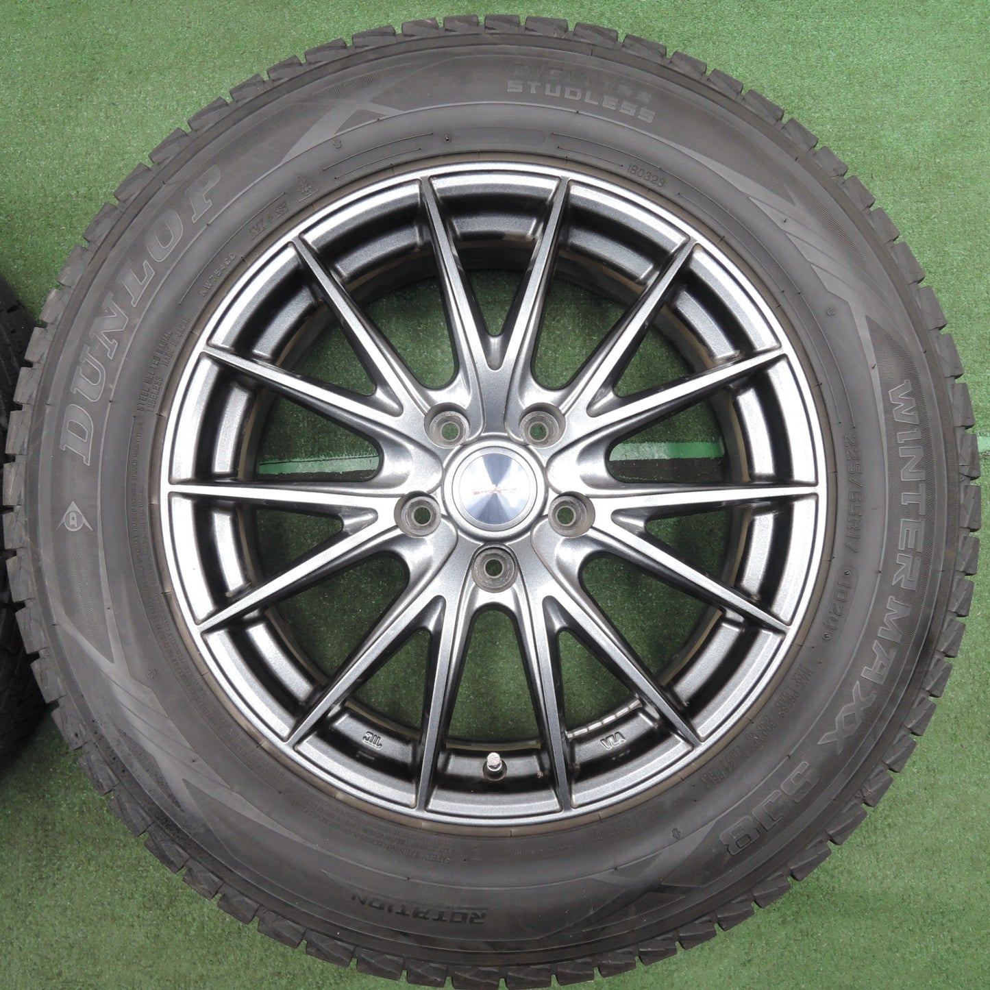 *送料無料* バリ溝！20年！キレイ！9.5分以上★スタッドレス 225/65R17 ダンロップ ウインターマックス SJ8 VELVA SPORTZ PCD114.3/5H★4022907NJス