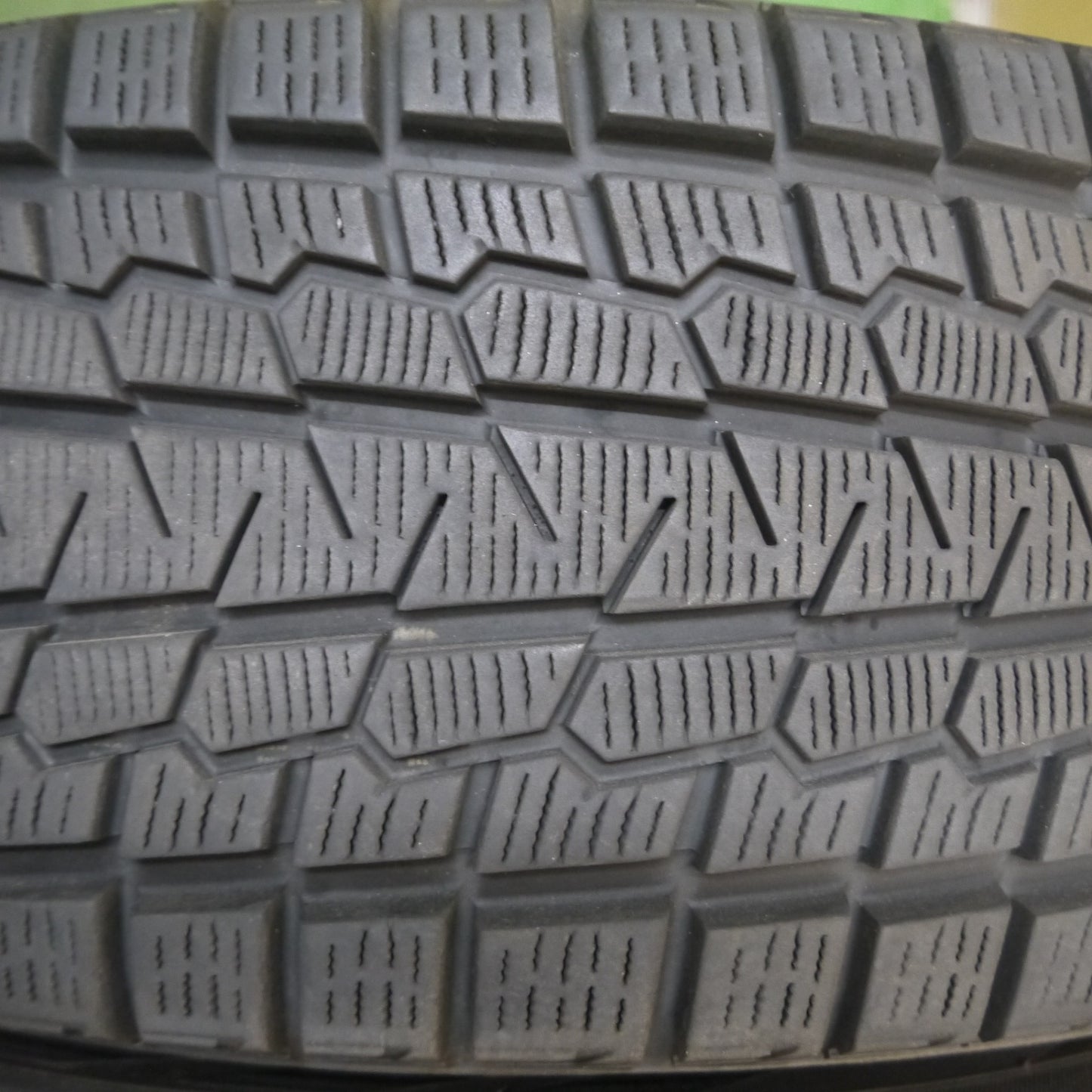 *送料無料* バリ溝！20年！キレイ！9.5分★スタッドレス 235/65R18 ヨコハマ アイスガード G075 MANARAY SPORT マナレイ 18インチ PCD114.3/5H★4020606Hス