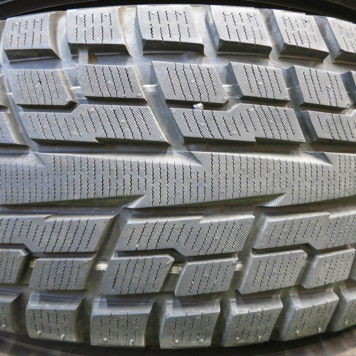 *送料無料* 超バリ溝！ほぼ10分★ランクル 等 275/65R17 スタッドレス ヨコハマ ジオランダー i/T-S CV928 17インチ PCD150/5H★4022604イス