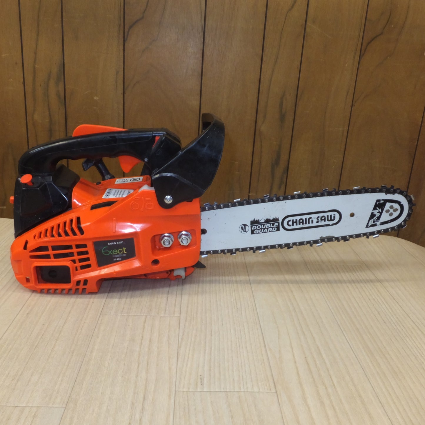 [送料無料] 岐阜発★EVICO PLUS チェーンソー CHAIN SAW 2500 Exect familiar 25.4CC★