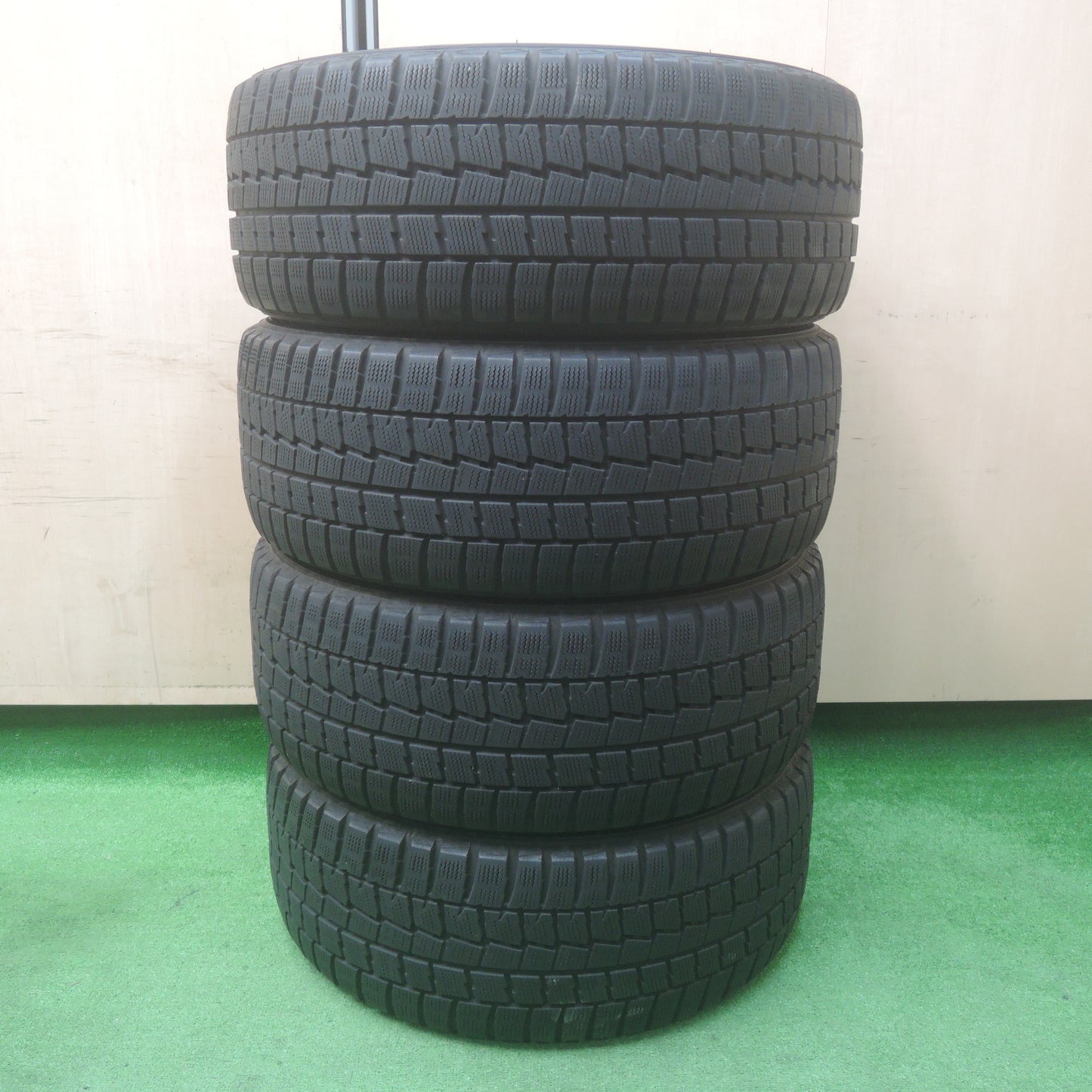 *送料無料*バリ溝！キレイ！8.5分★ベンツ Eクラス W212 純正 245/45R17 スタッドレス ダンロップ ウインターマックス WM01 17インチ PCD112/5H★3121307SYス