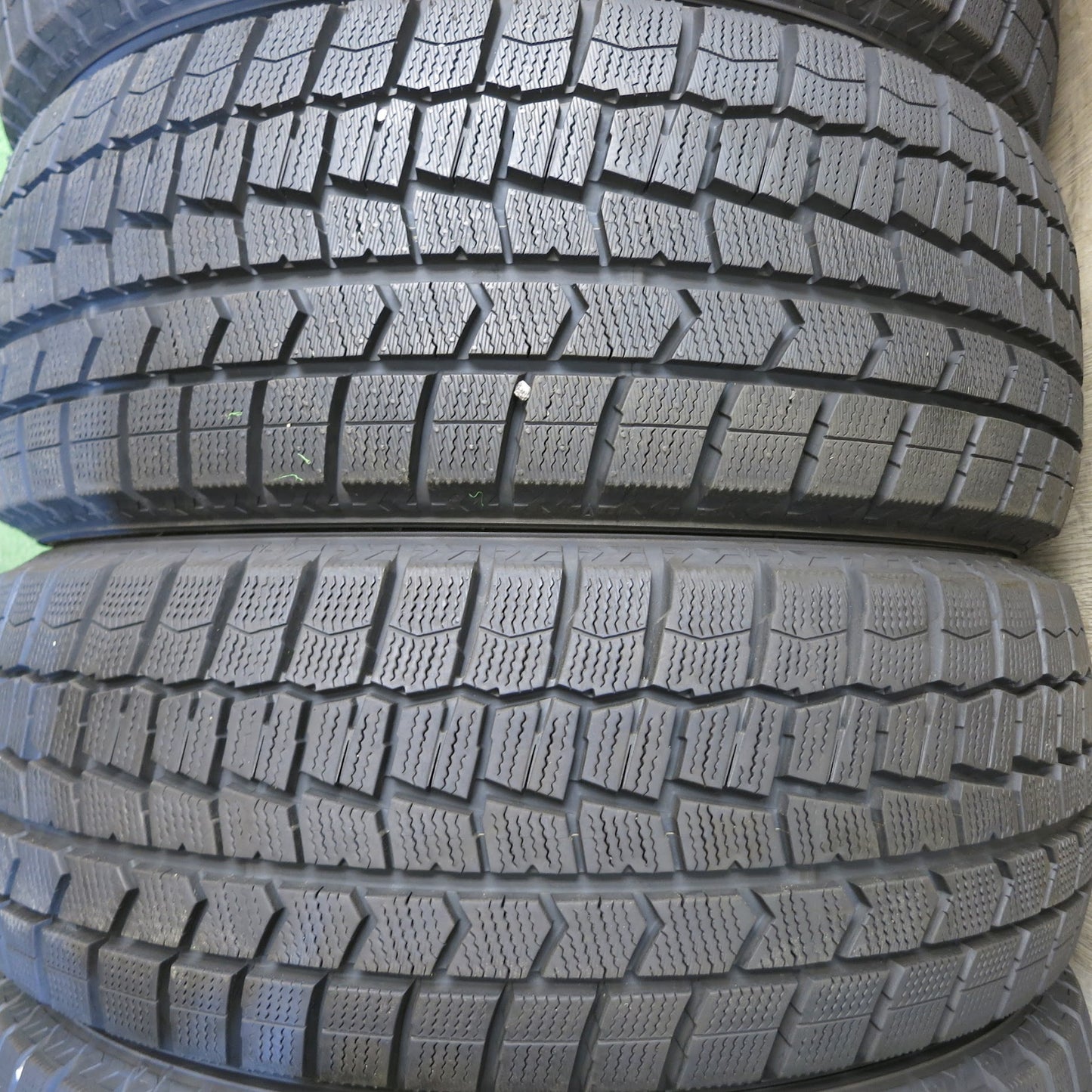 [送料無料]バリ溝！20年！ほぼ10分★スタッドレス 205/55R16 ダンロップ ウインターマックス WM02 タイヤ 16インチ レガシィ インプレッサ 等★3062111Hスタ