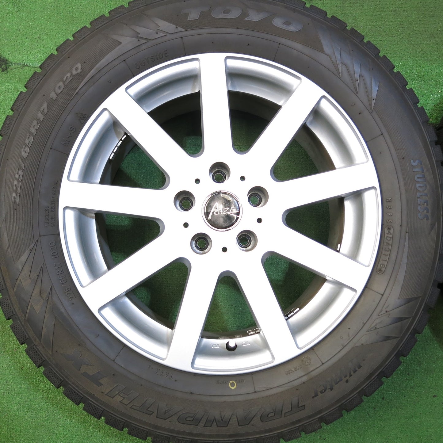 [送料無料]バリ溝！キレイ！9.5分★スタッドレス 225/65R17 トーヨー トランパス TX AIZE 社外 アルミ 17インチ PCD114.3/5H★3062007Hス