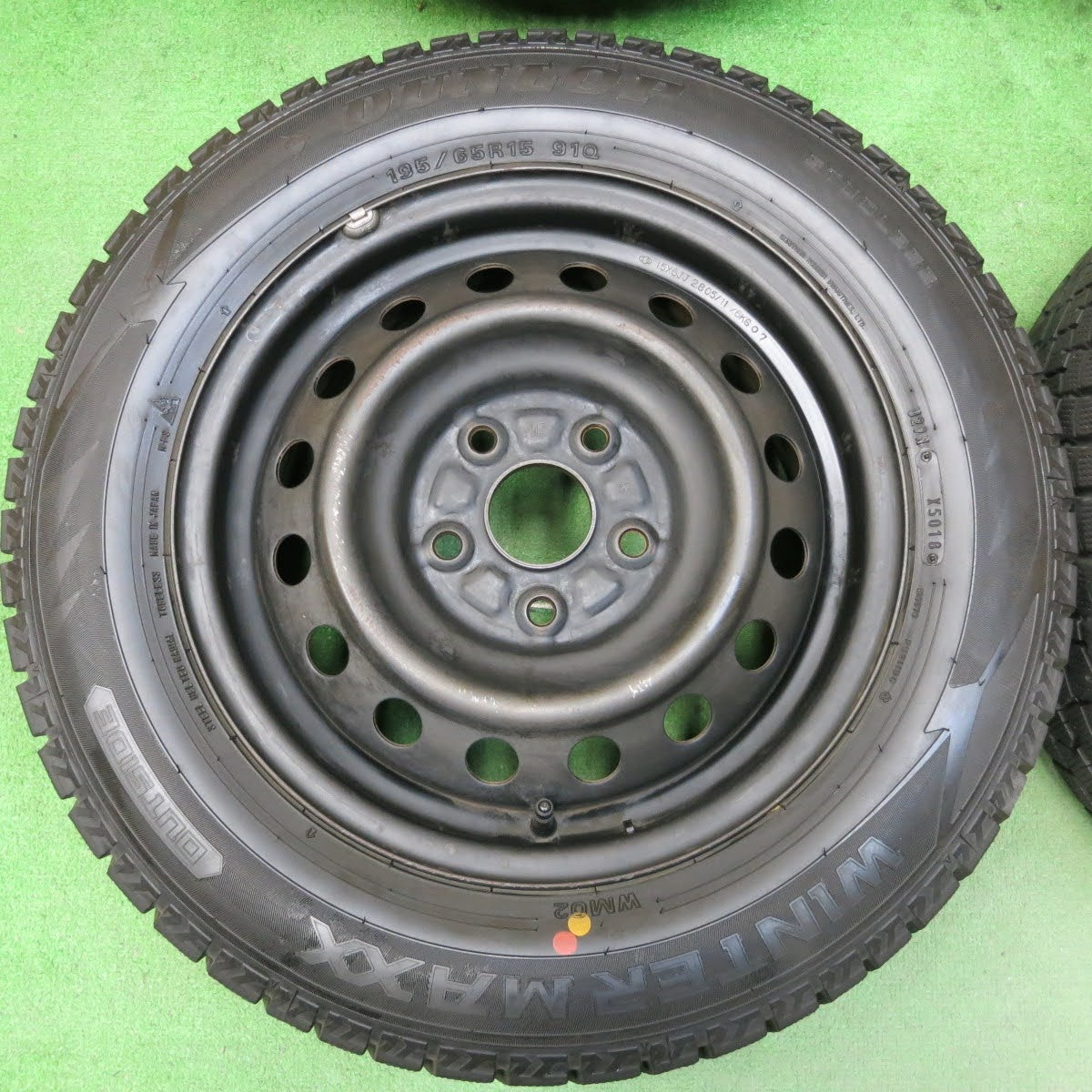 [送料無料]バリ溝！ほぼ10分★スタッドレス 195/65R15 ダンロップ ウインターマックス WM02 スチール ホイール 15インチ PCD114.3/5H★3082802イス