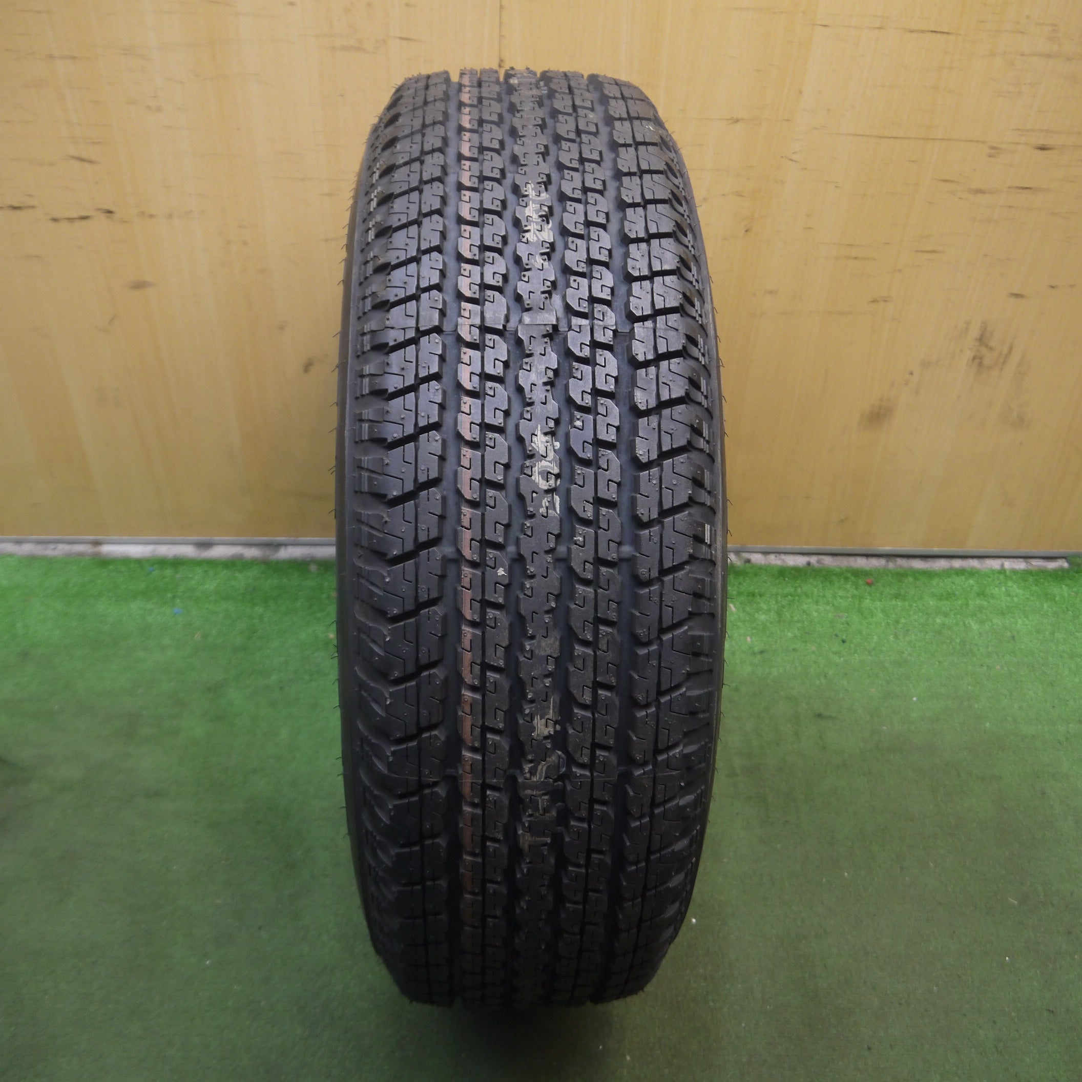 *送料無料*新車外し★ジープ JK ラングラー 純正 255/70R18 ブリヂストン デューラー H/T 840 18インチ  PCD127/5H★4011602Hノ