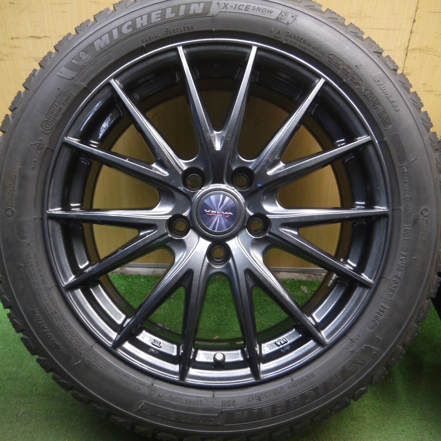 *送料無料* バリ溝！20年！キレイ！9分★スタッドレス 215/50R17 ミシュラン X-ICE SNOW  VELVA SPORTZ ヴェルヴァ 17インチ PCD114.3/5H★4021309Hス