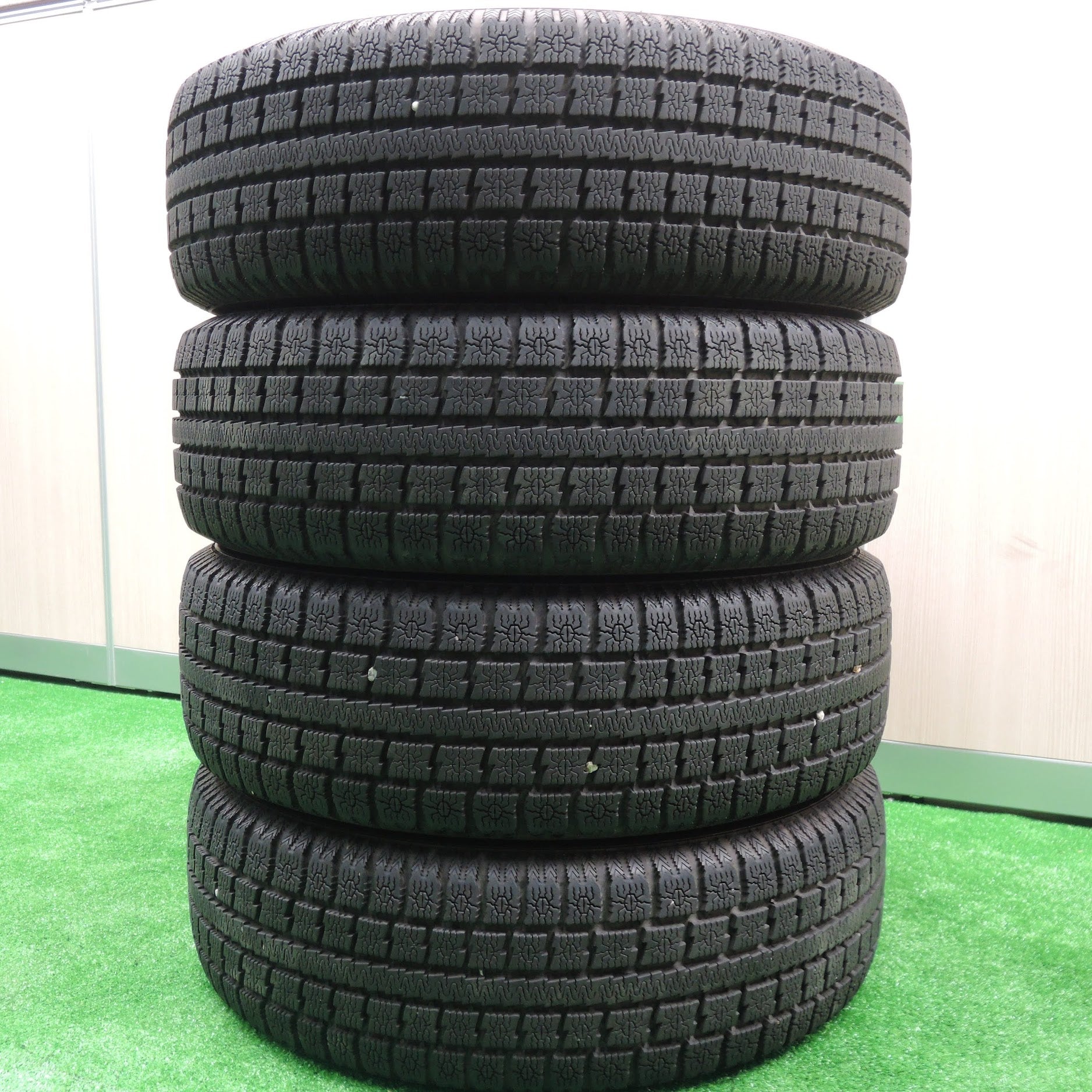 DUNLOP - ホンダ フリード純正ホイール、スタッドレスタイヤ