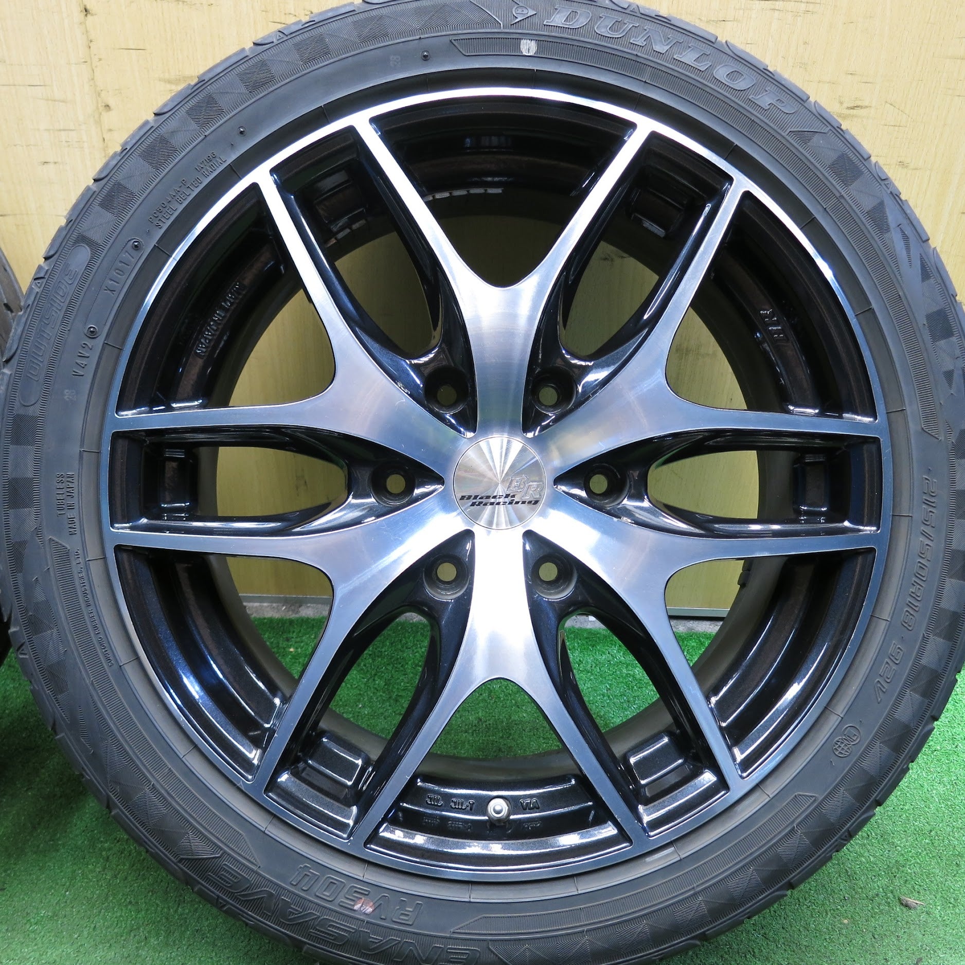 [送料無料]キレイ★ハイエース 等 TWS Black Racing VSI BR 215/50R18 ダンロップ エナセーブ RV504 ブラック  レーシング PCD139.7/6H★3041901Hノ