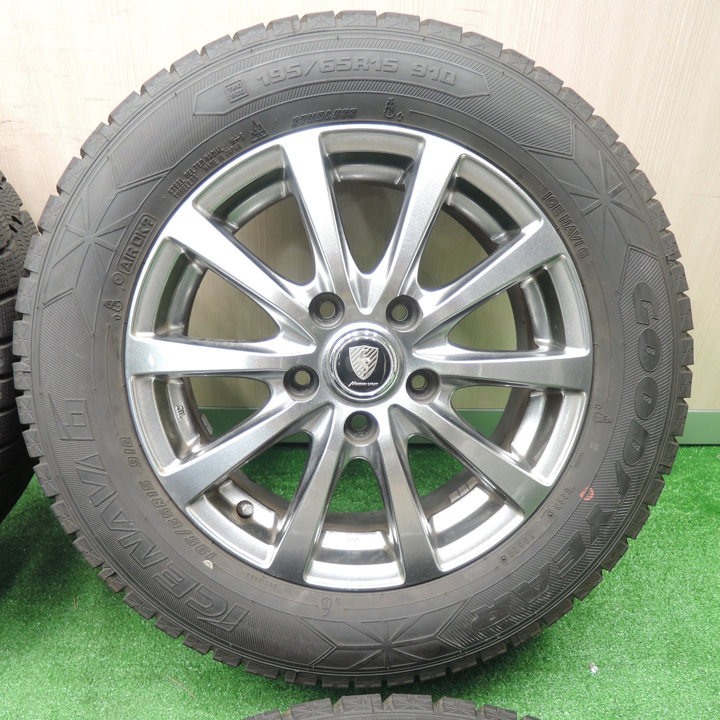 [送料無料]バリ溝！20年！9.5分★スタッドレス 195/65R15 グッドイヤー アイスナビ6 MANARAY SPORT マナレイスポーツ 15インチ PCD114.3/5H★3101902TNス