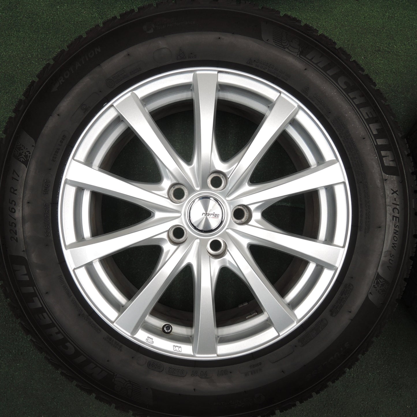 *送料無料* キレイ！20年★スタッドレス 225/65R17 ミシュラン X-ICE SNOW SUV ravrion RS01 ラブリオン PCD114.3/5H★4030110TNス