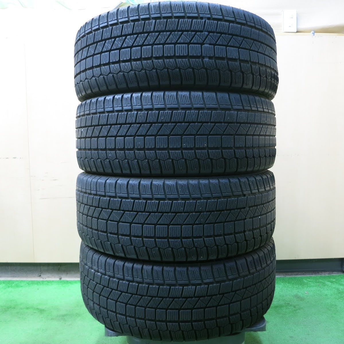 [送料無料]キレイ★トヨタ 50系 エスティマ 純正 225/45R18 スタッドレス ケンダ KR36 アイステック ネオ 18インチ PCD114.3/5H★3072405イス