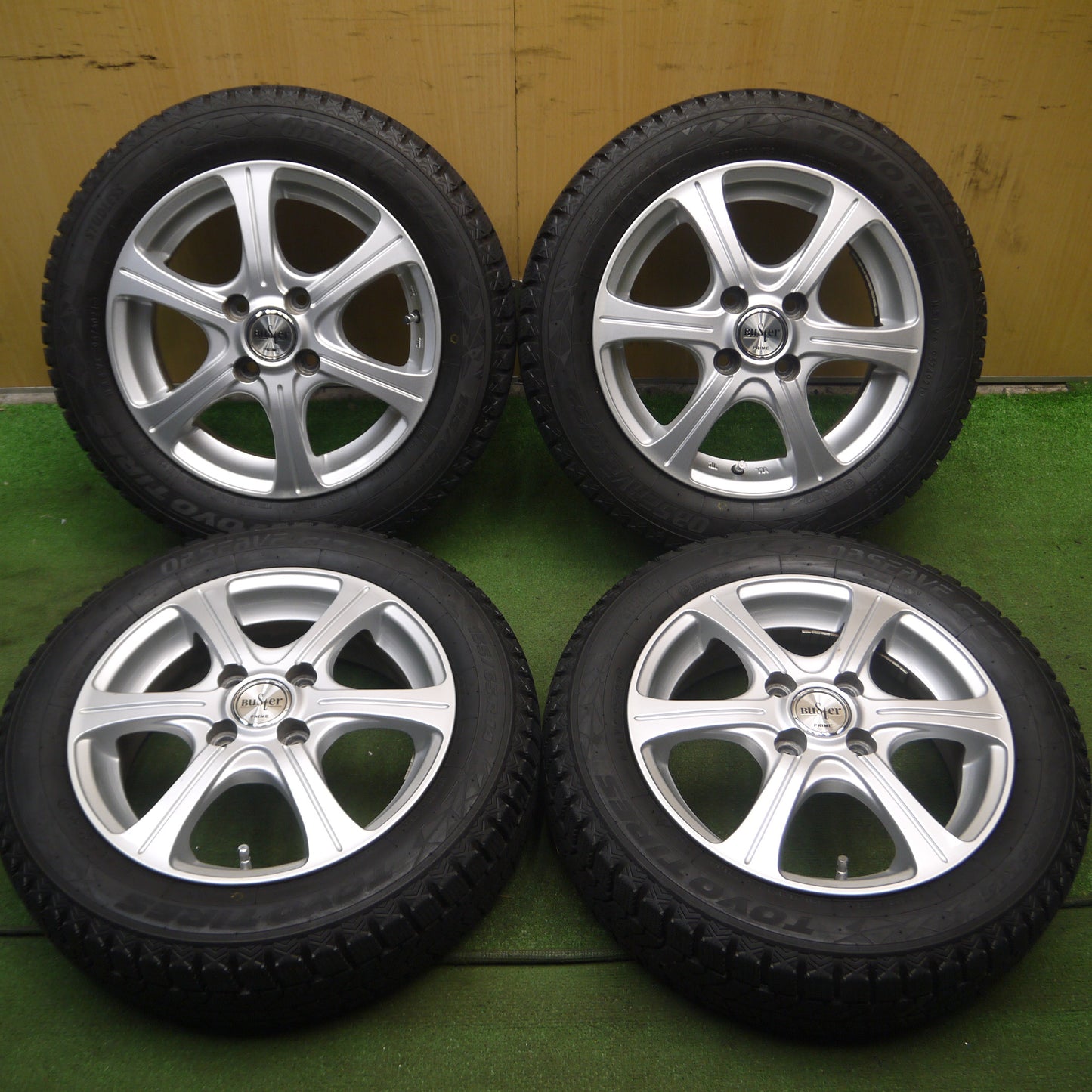 *送料無料*バリ溝！21年！キレイ！9.5分以上★スタッドレス 155/65R14 トーヨー オブザーブ GIZ2 Buster PRIME バスタープライム PCD100/4H★3101601Hス