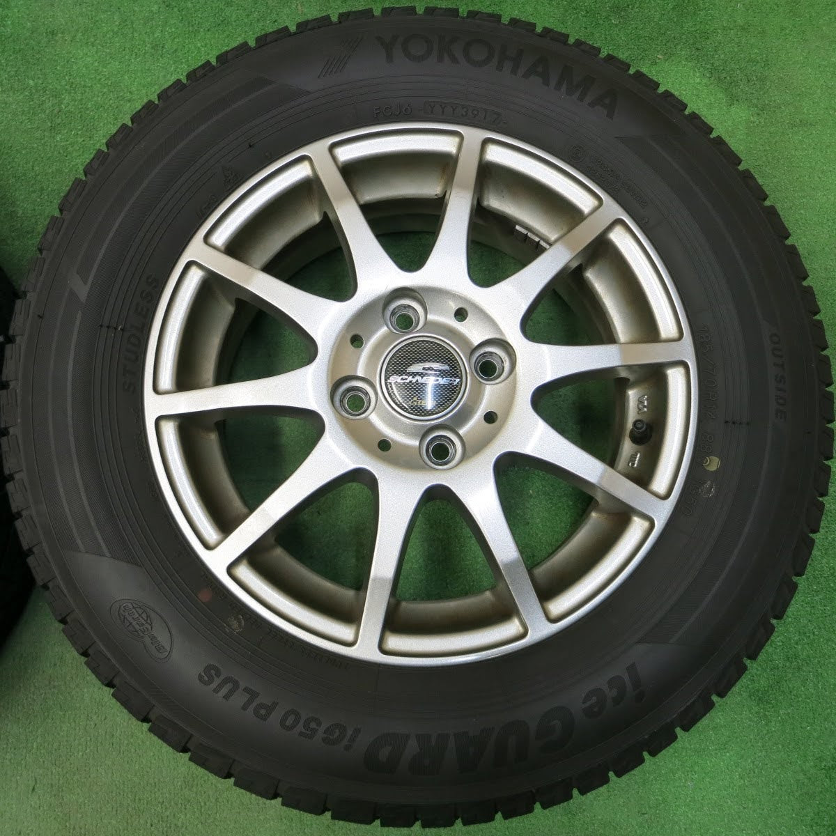 [送料無料]バリ溝！8.5分★スタッドレス 185/70R14 ヨコハマ アイスガード iG50 プラス SCHNEIDER ATECH シュナイダー 14インチ PCD100/4H★3091902イス