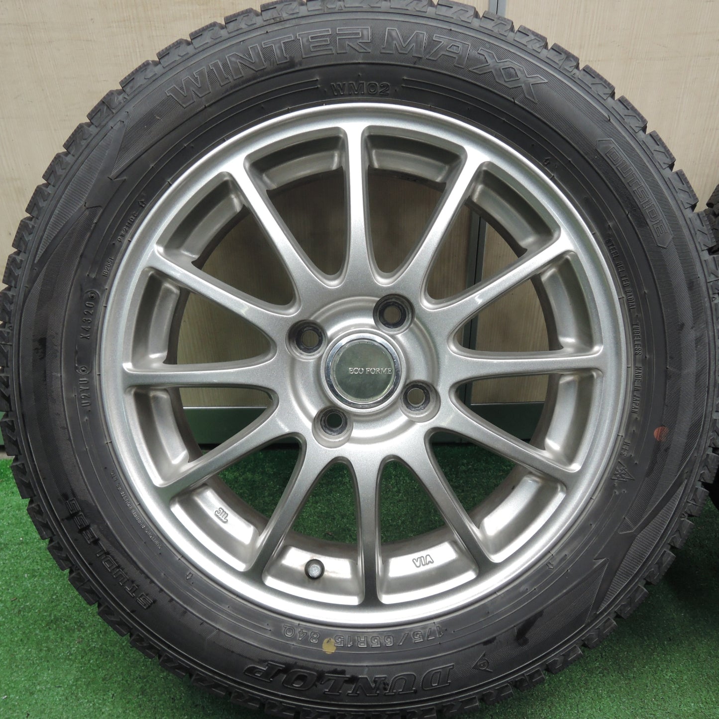 *送料無料* バリ溝！20年！キレイ！9分★スタッドレス 175/65R15 ダンロップ ウインターマックス WM02 ECO FORME エコフォルム 15インチ PCD100/4H★4021703HAス