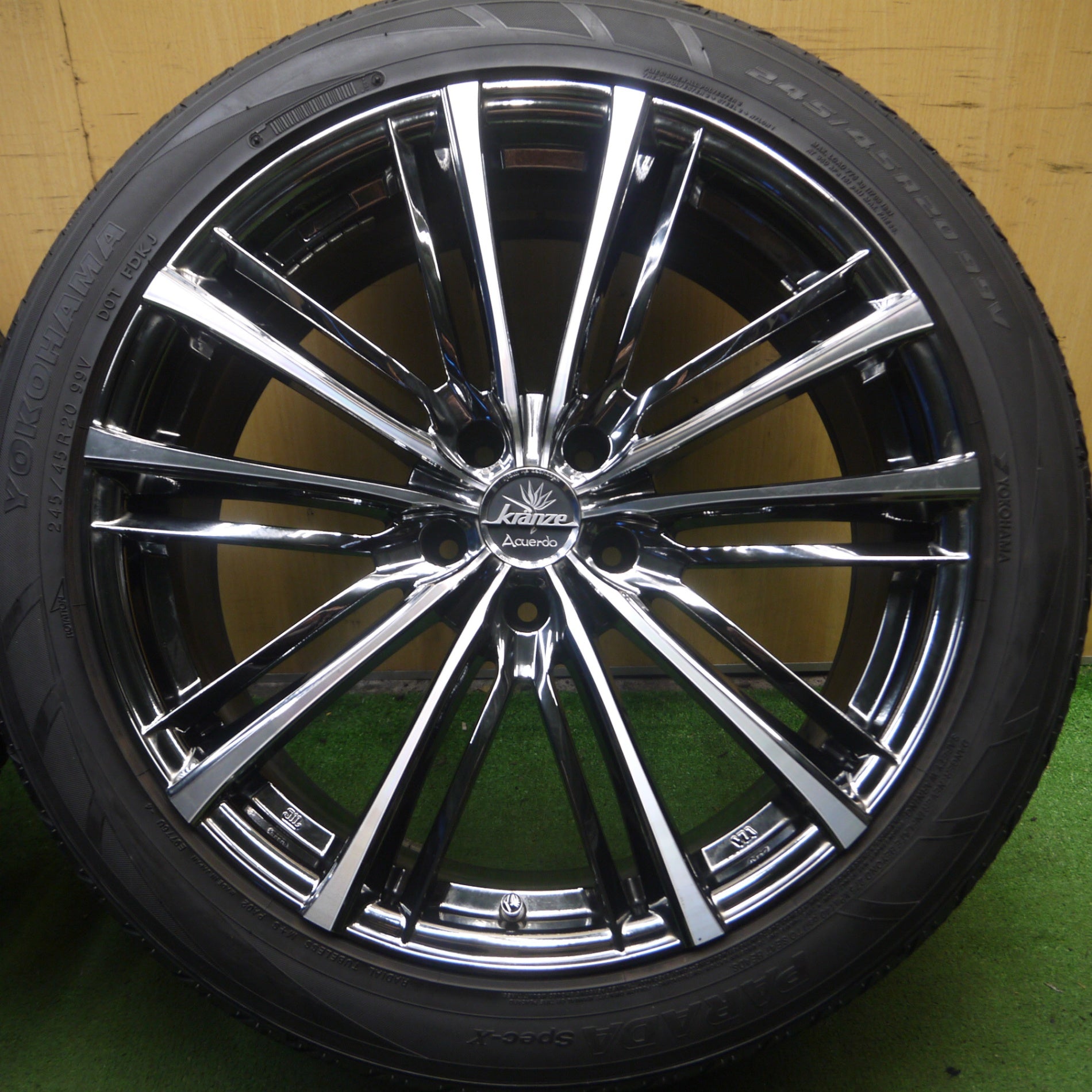 送料無料* バリ溝！20年！キレイ！8.5分☆Kranze Acuerdo 245/45R20 ヨコハマ PARADA Spec-X クレ |  名古屋/岐阜の中古カー用品・工具の買取/販売ならガレージゲット