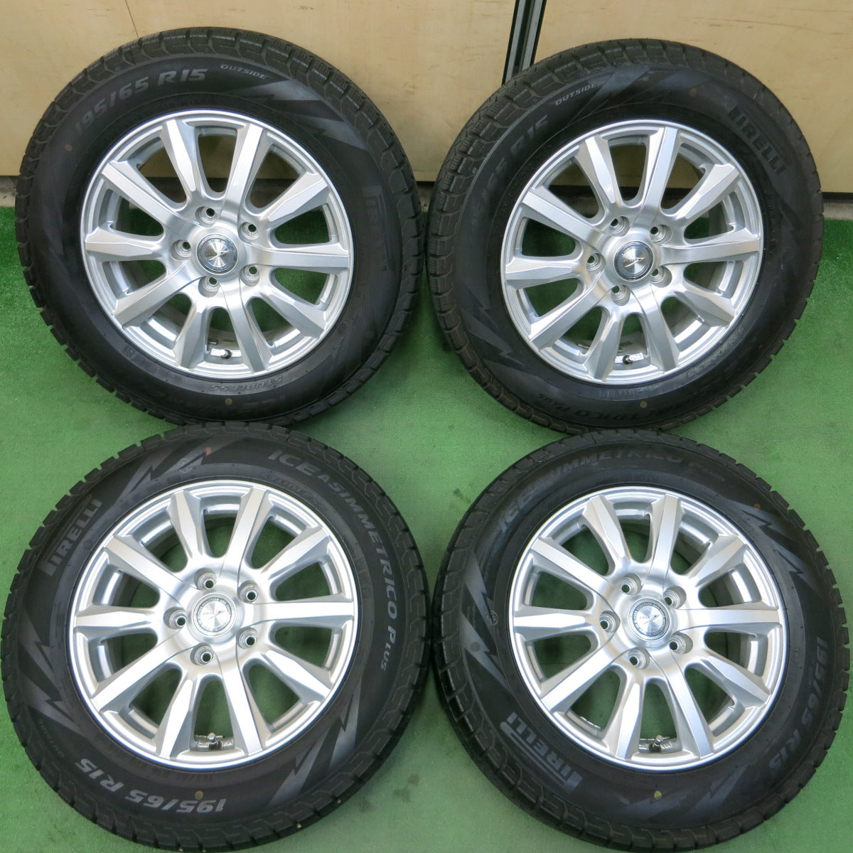 *送料無料*バリ溝！19年！キレイ！9分★スタッドレス 195/65R15 ピレリ アイスアシンメトリコ プラス JOKER ジョーカー PCD114.3/5H★3103101イス